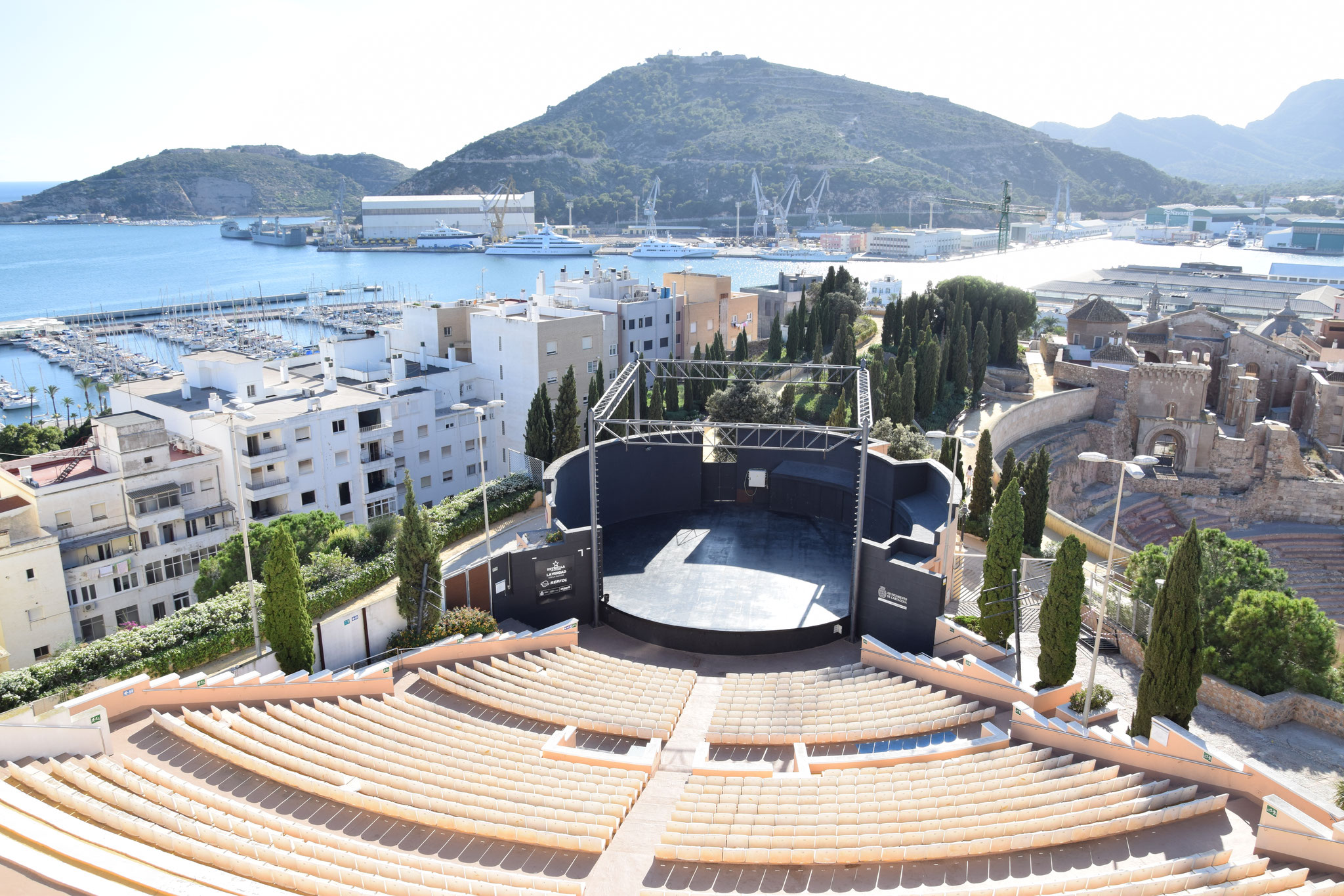 Open-Air-Auditorium für Festivals etc. oberhalb des römischen Theaters