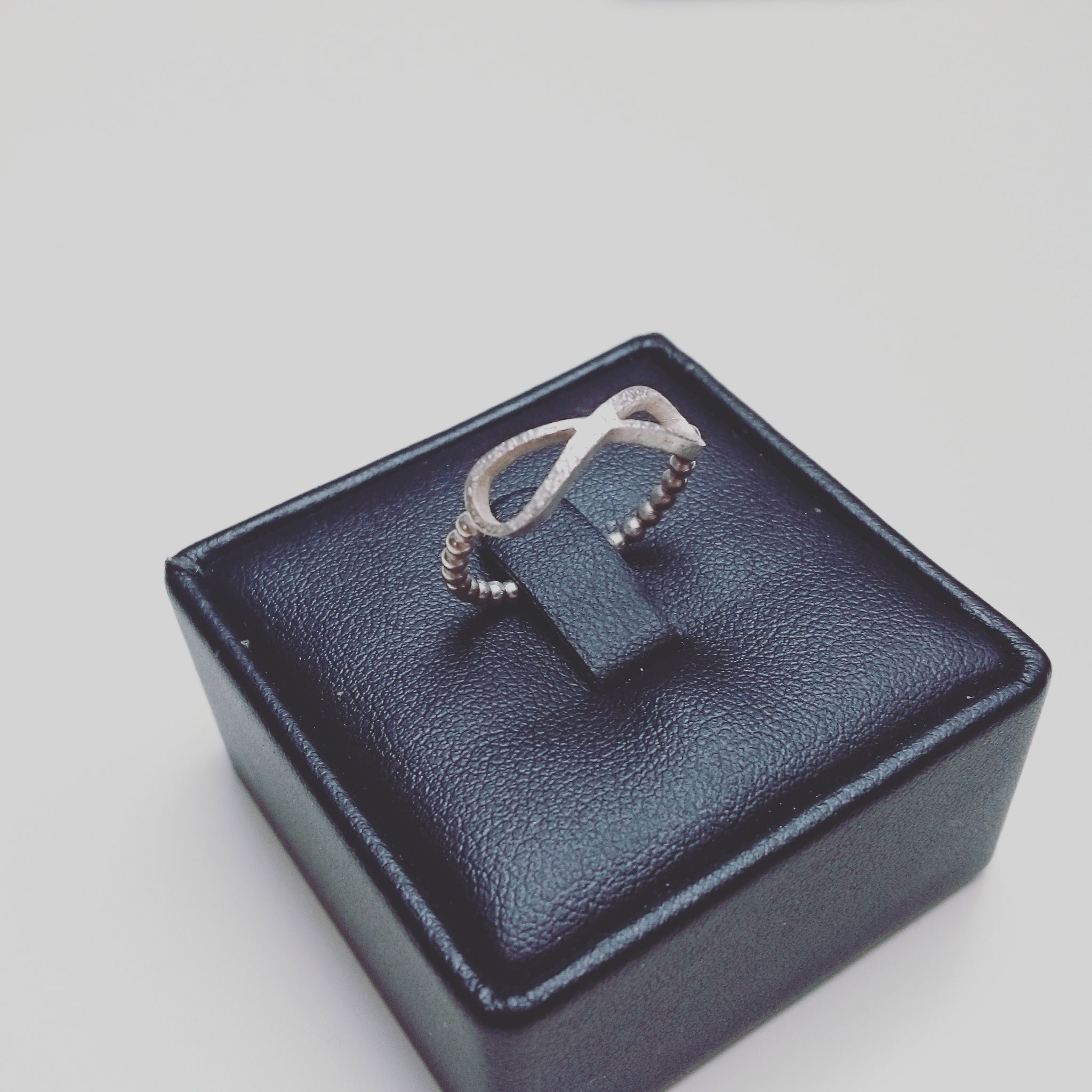 Ring "Unendlichkeit" aus 925/- Silber