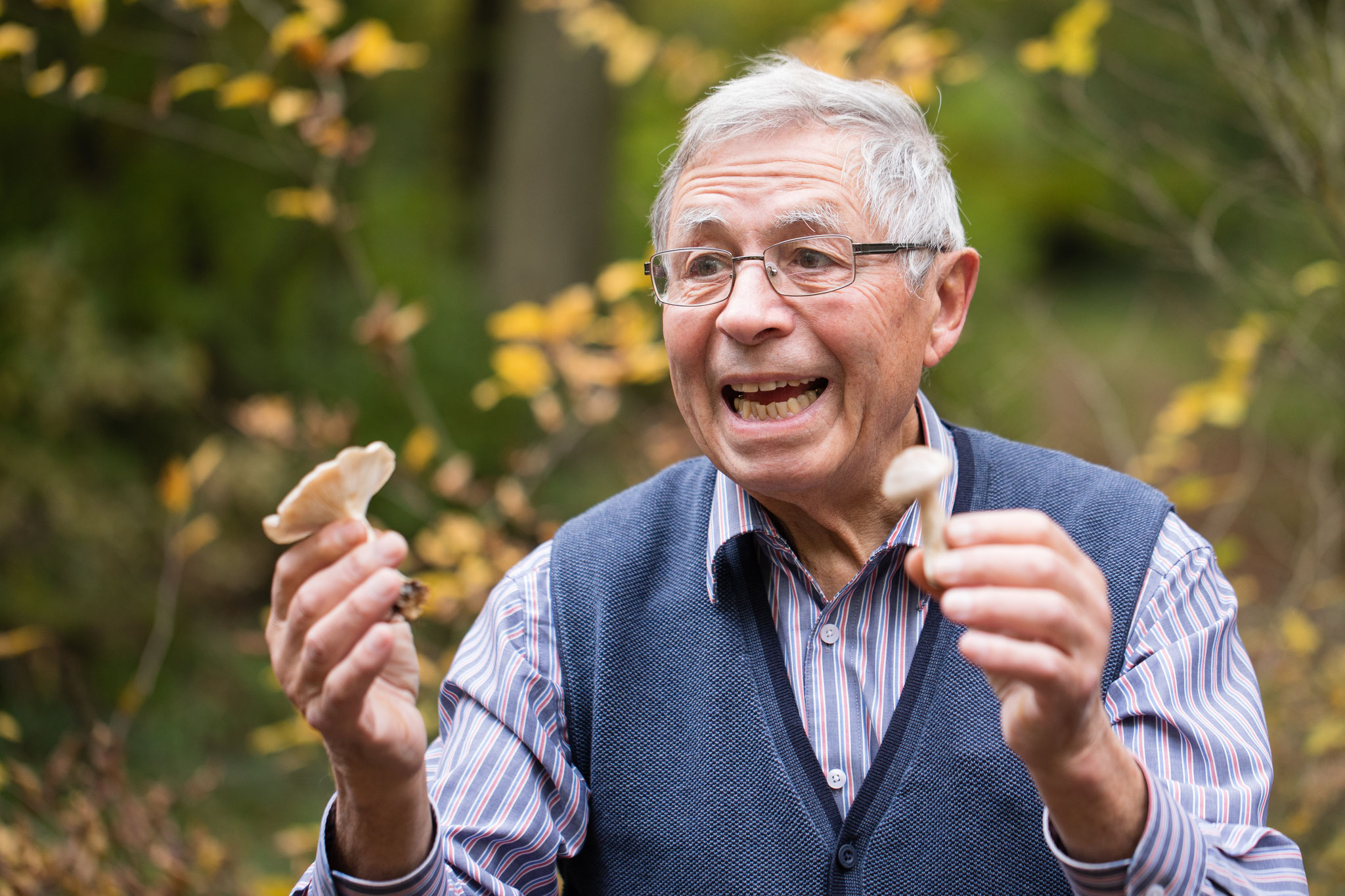 Stefan Elmer bei der Pilzbesprechung (Foto: Andreas Sebald)