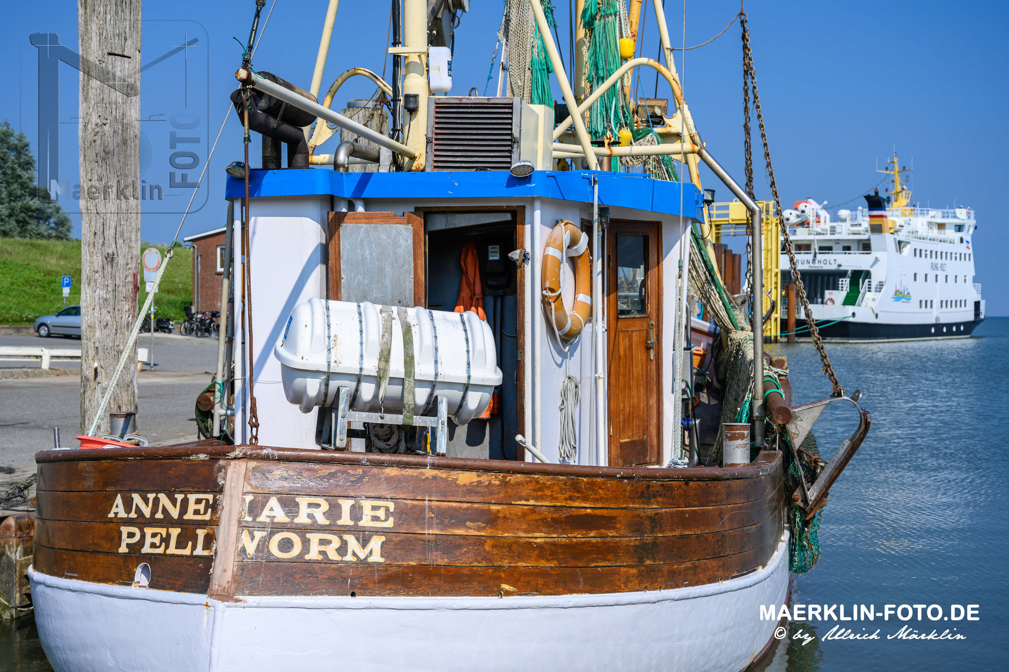 Nordseeinsel Pellworm, Hafen, Fischerboot