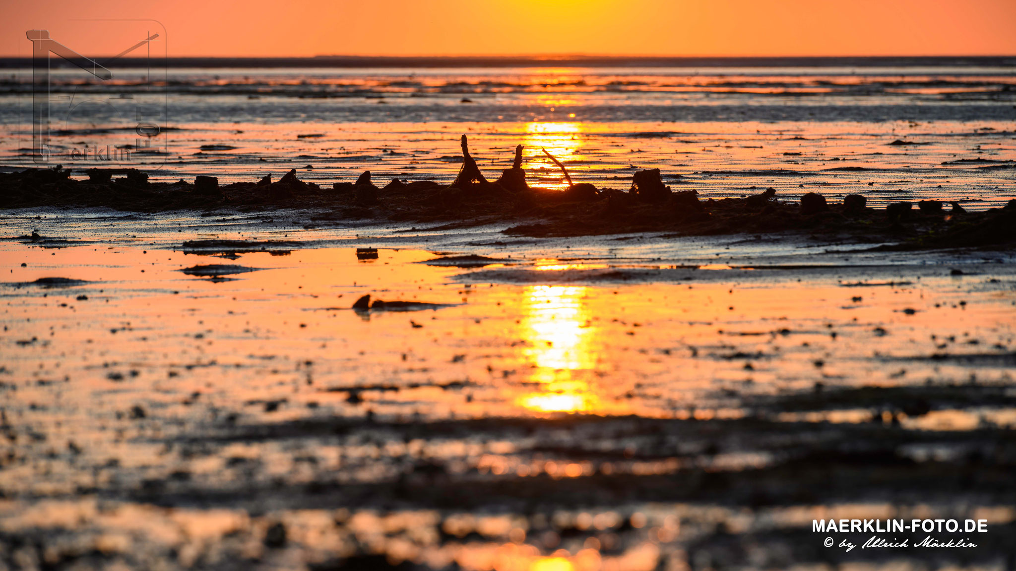 Nordseeinsel Pellworm, Sonnenuntergang über dem Watt