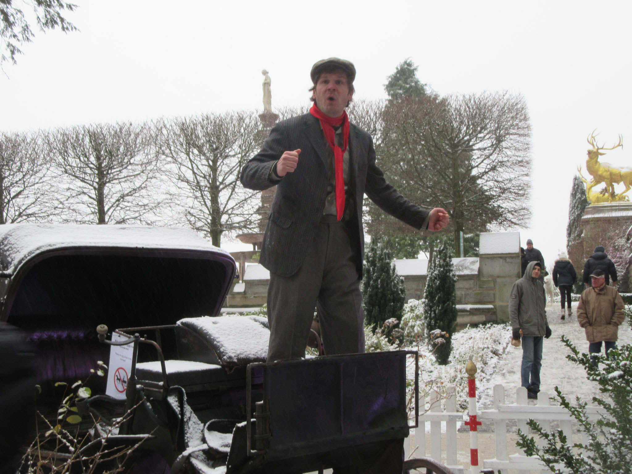 2017 Weihnachtsmarkt, Frühsozialist Robert Owen in Action
