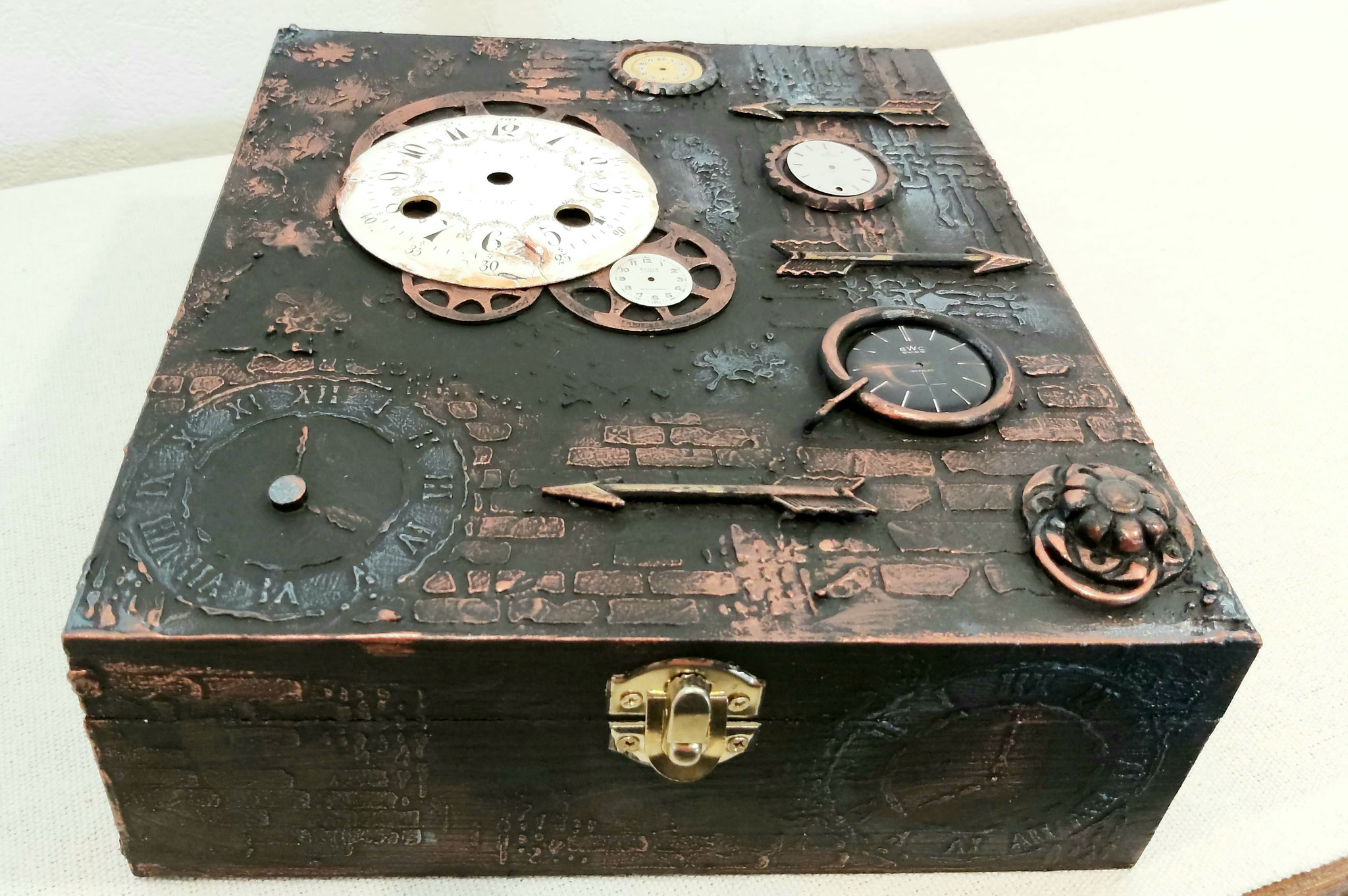 Boite à thé Steampunk, décorations artisanales