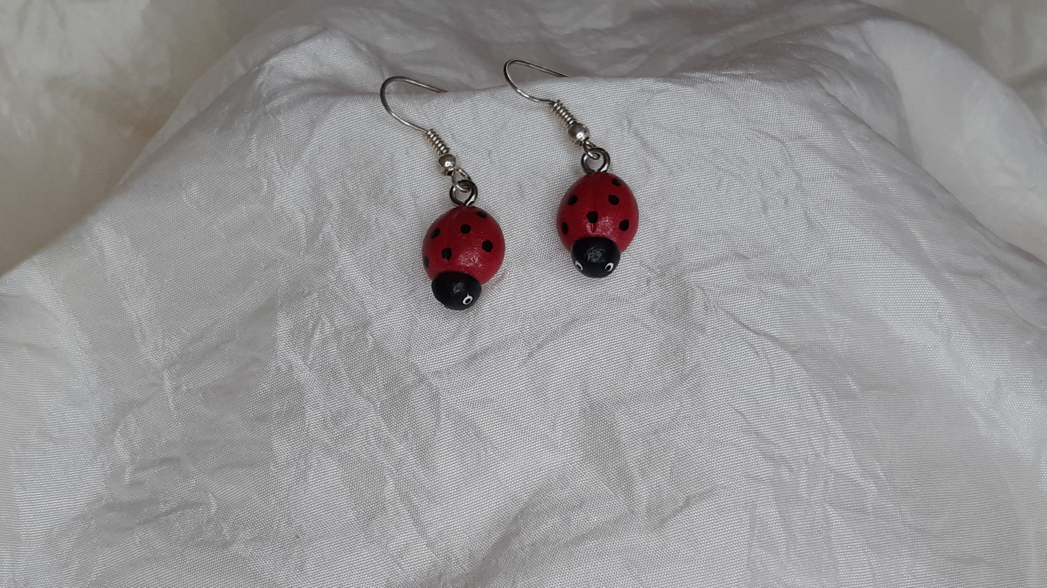 modèle 4 : bo fimo coccinelle