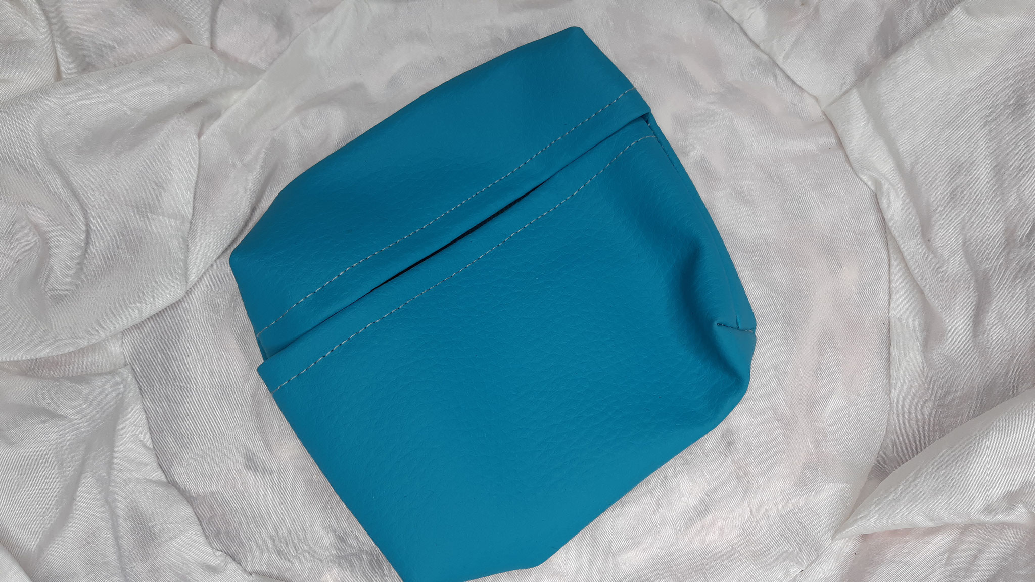 modèle 3 : turquoise