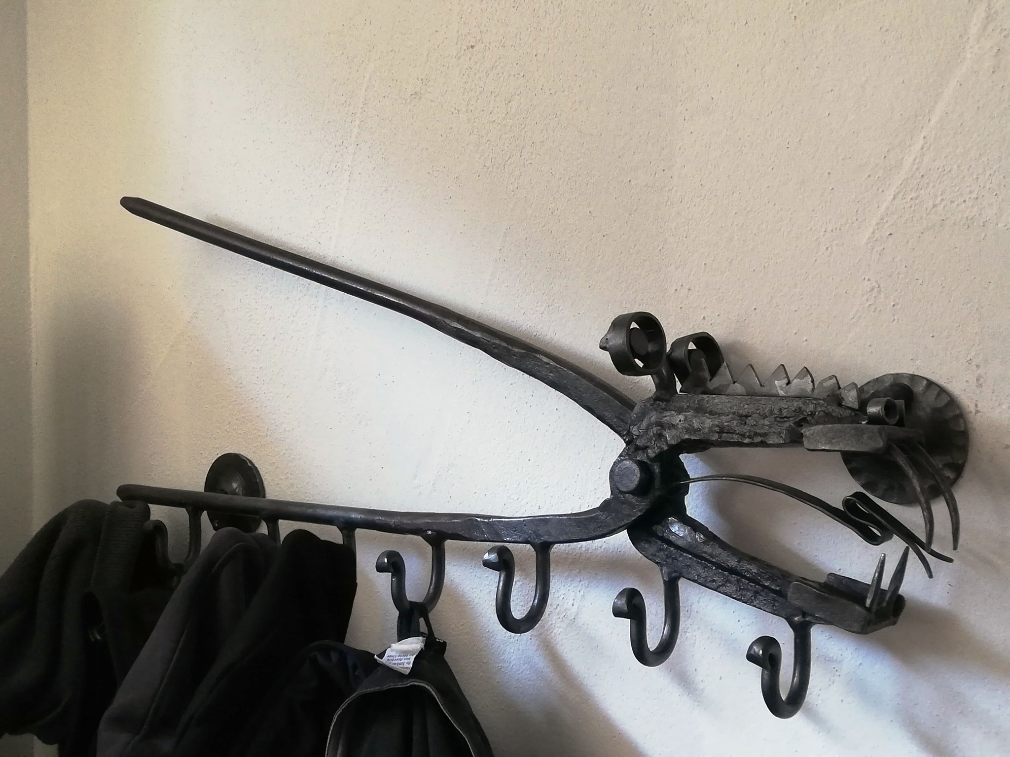 Eine Drachen-Garderobe
