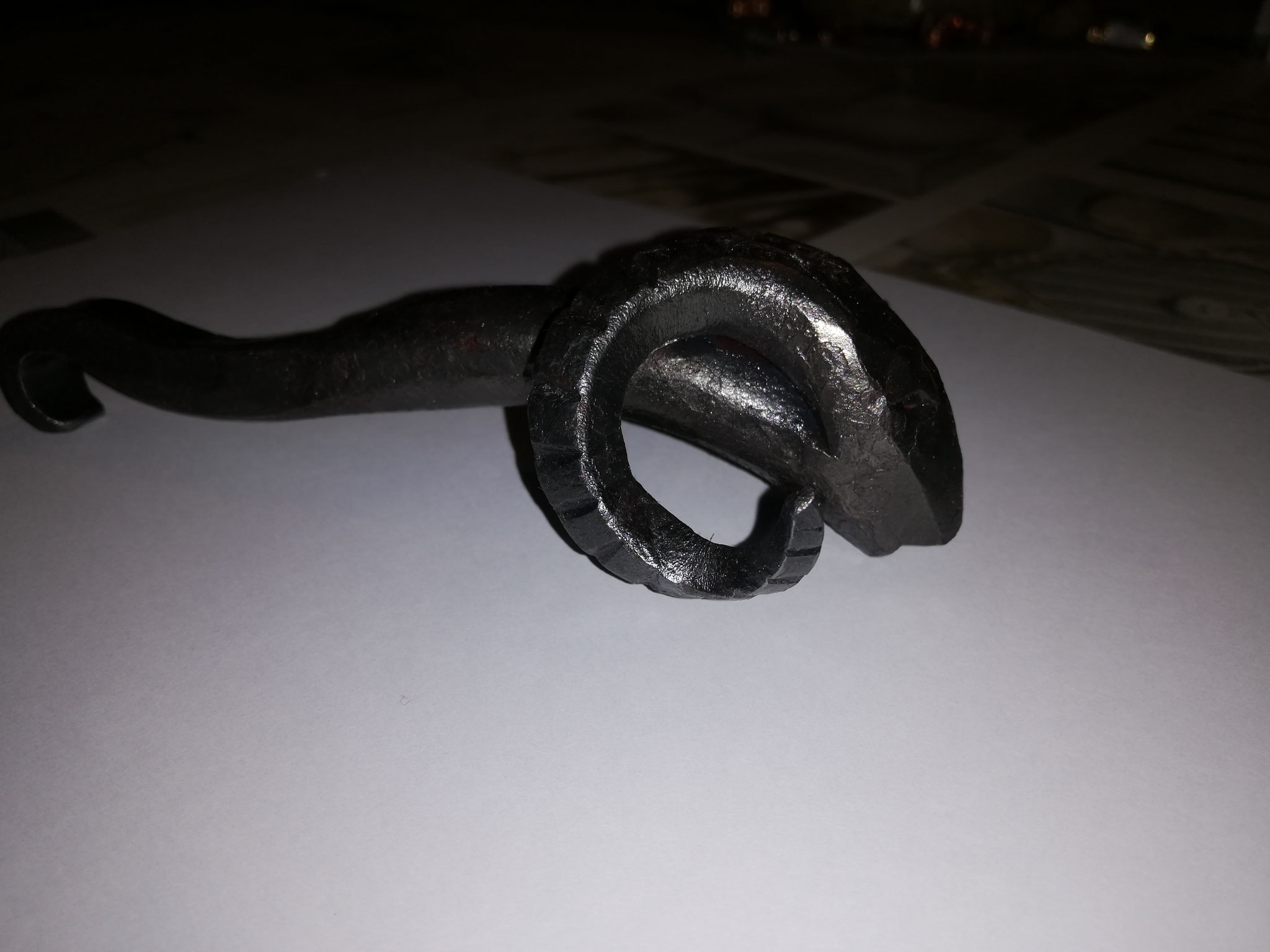 Flaschenöffner mit Widderkopf