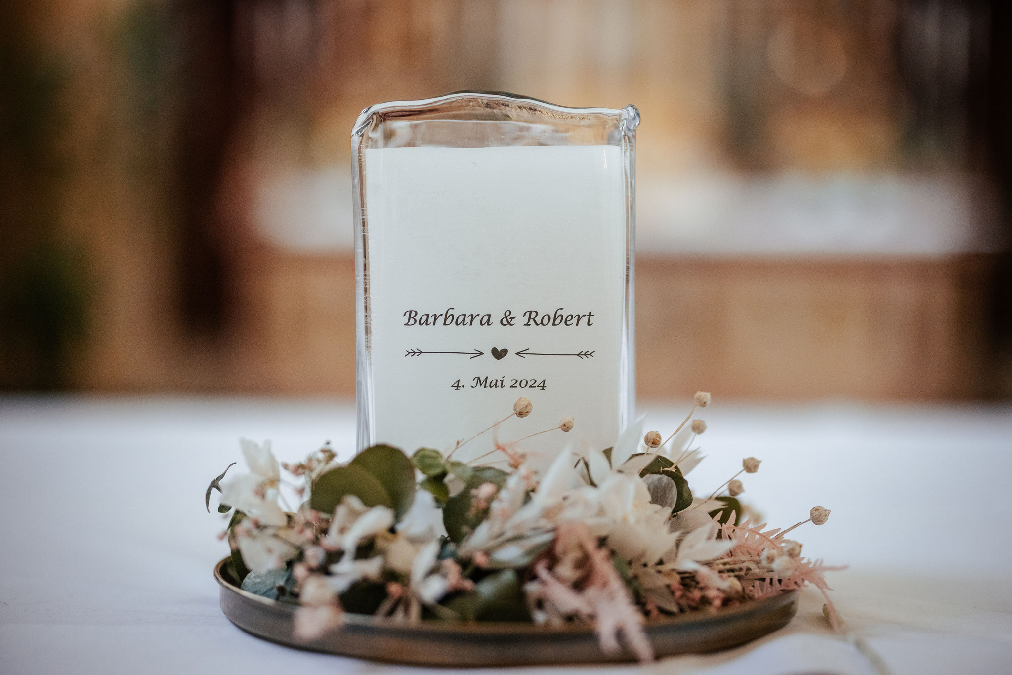 Danke für die bezaubernde Hochzeitskerze . Ganz liebe Grüße, Barbara & Robert K.
