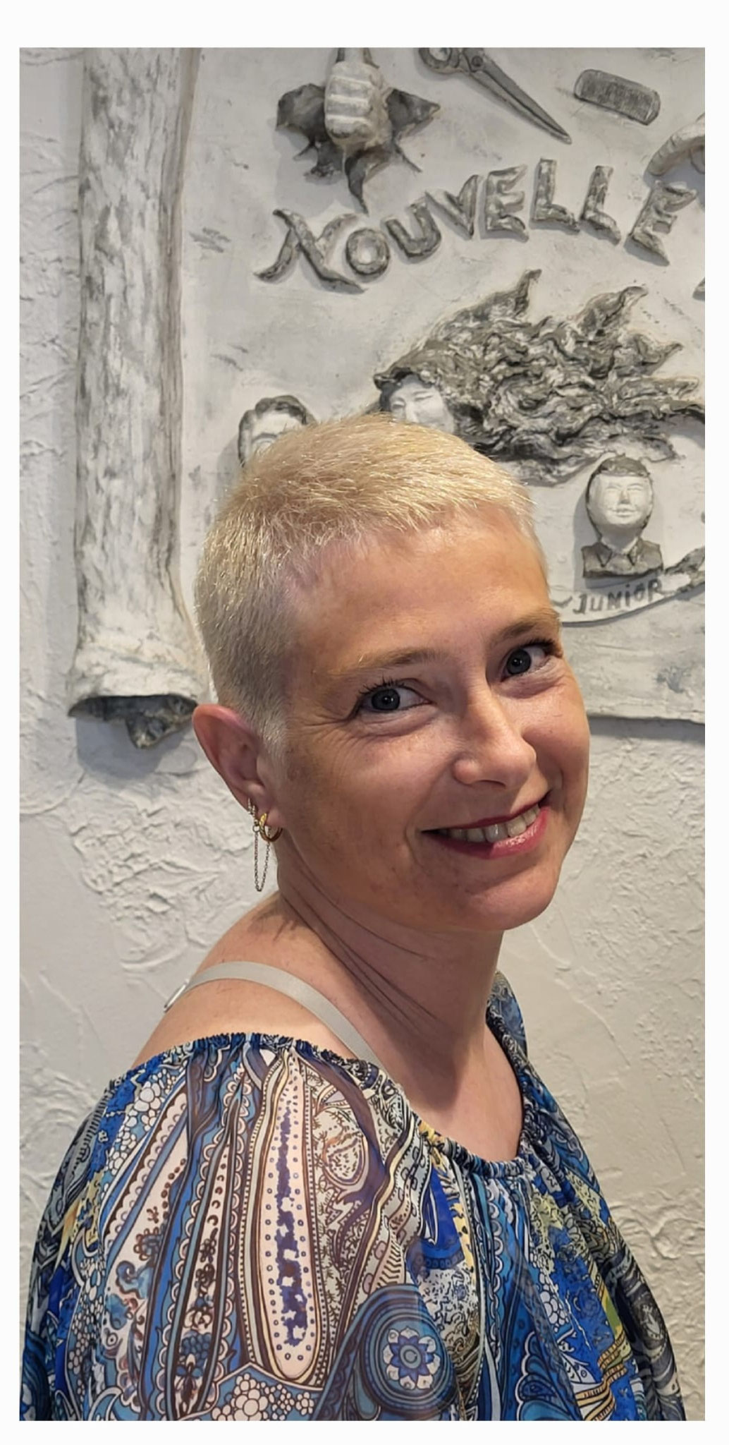 BOOK NOUVELLE VAGUE COIFFURE RELOOKING