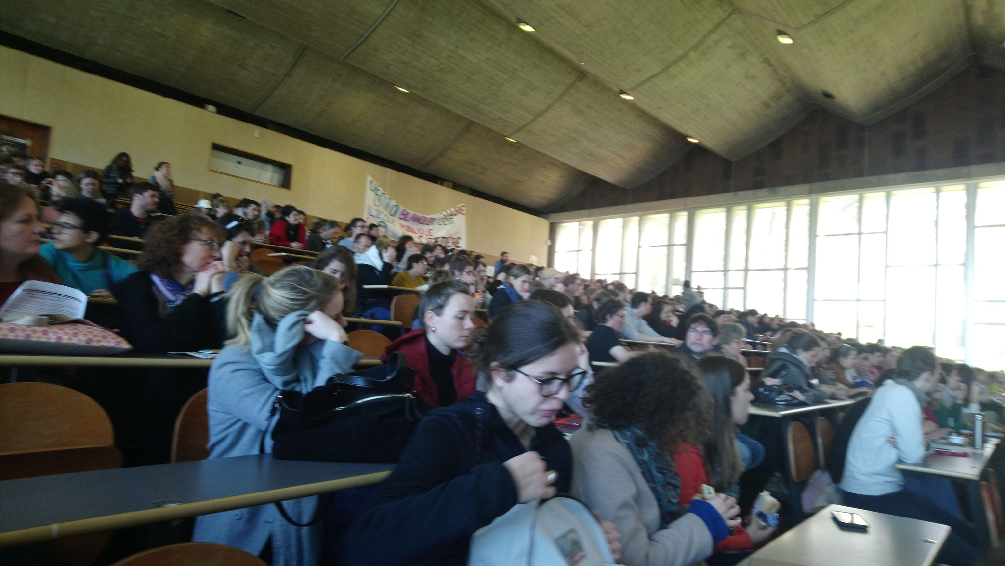 AG à la fac de droit - 11/03