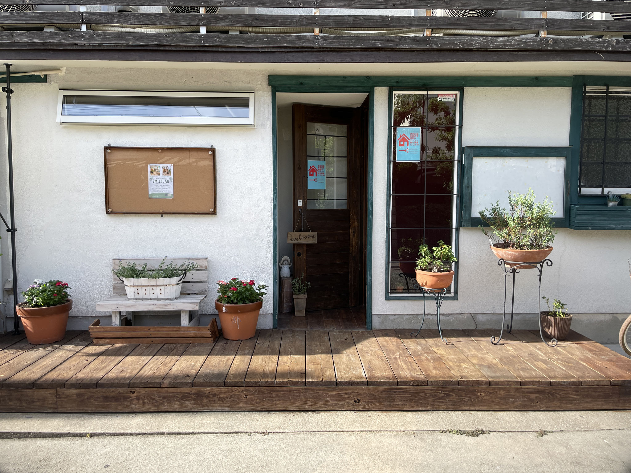 101号室外観です。路面店のため事務所だけでなくサロンやお店にもおすすめです。
