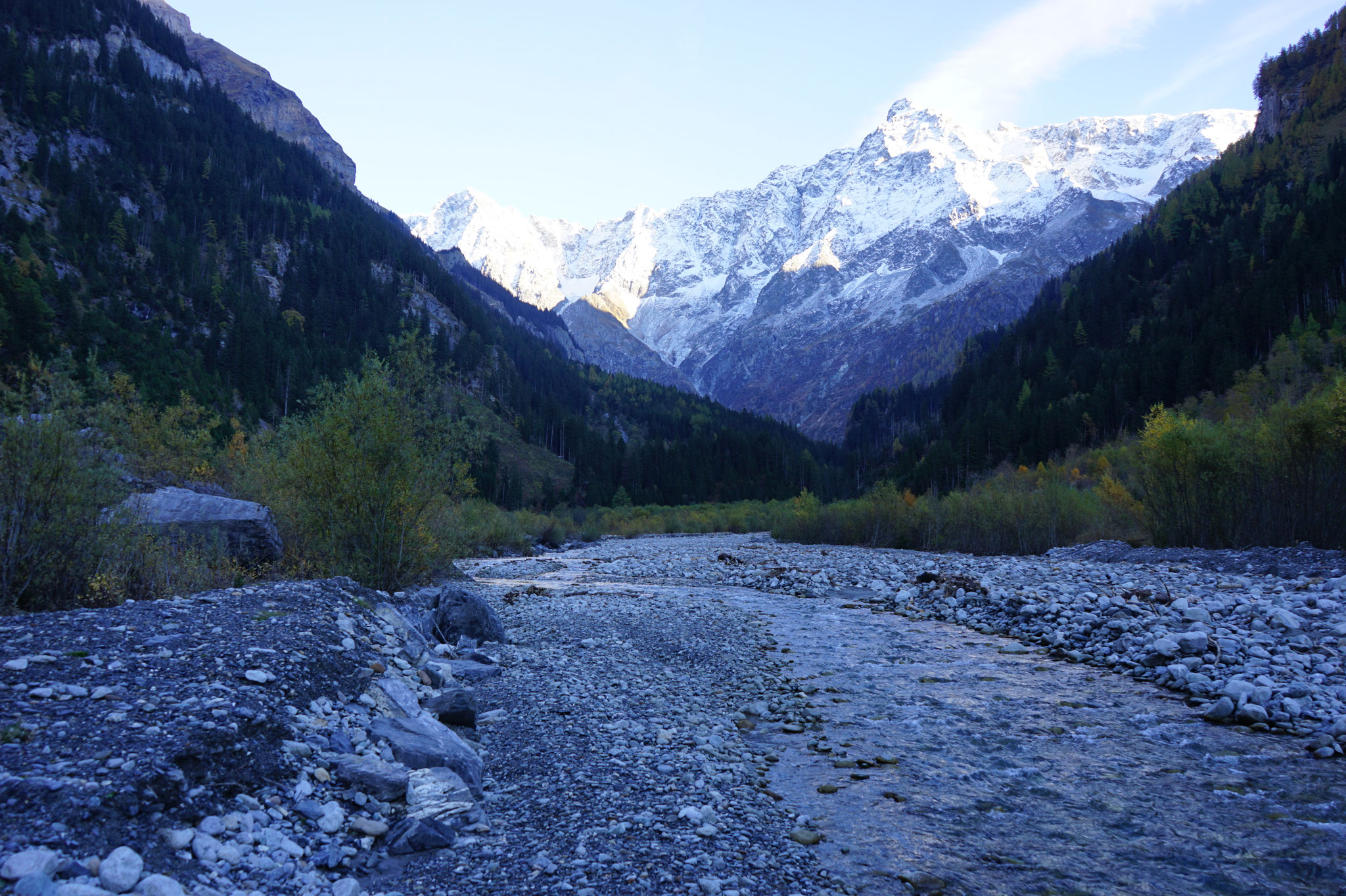 Jeep Grand cherokee 3.0 crd 4x4 WH WK overland expedition offroad Gasterntal Bern Schweiz Wolf78 Kandersteg Gasthaus Heimritz