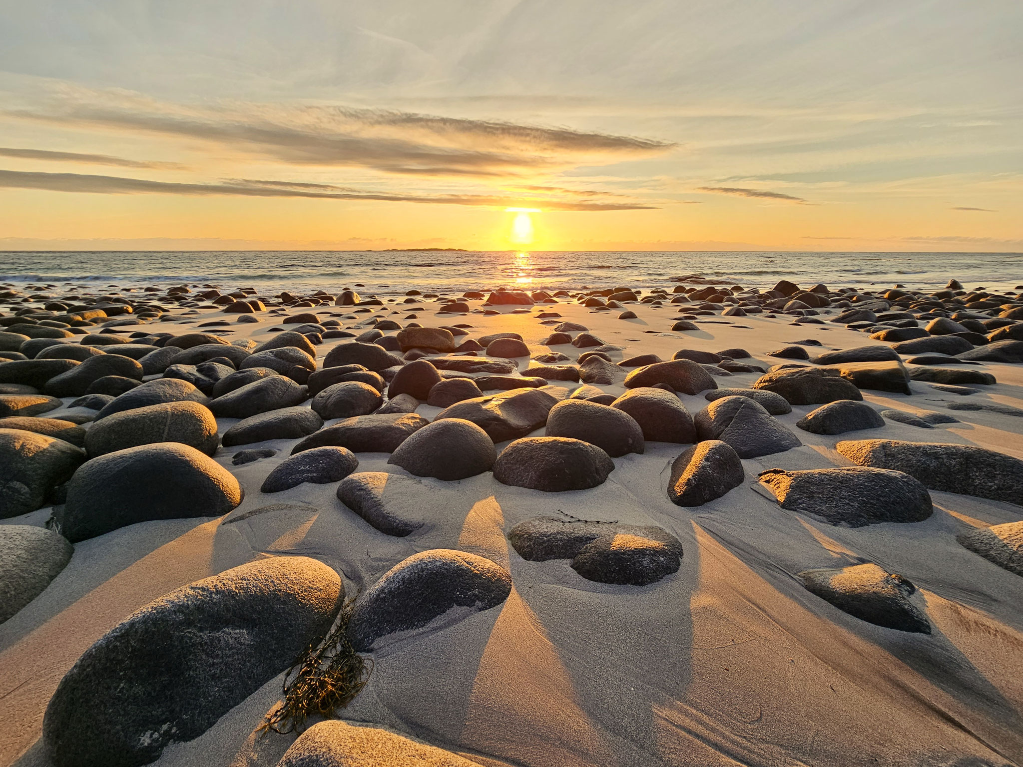 Sunset Beach Lofoten Norwegen overland Travel Camping #ProjektBlackwolf Skandinavien wolf78 explore without no limits roadtrip offroad Overlandingnomads Overlandbound wolf78-overland.ch