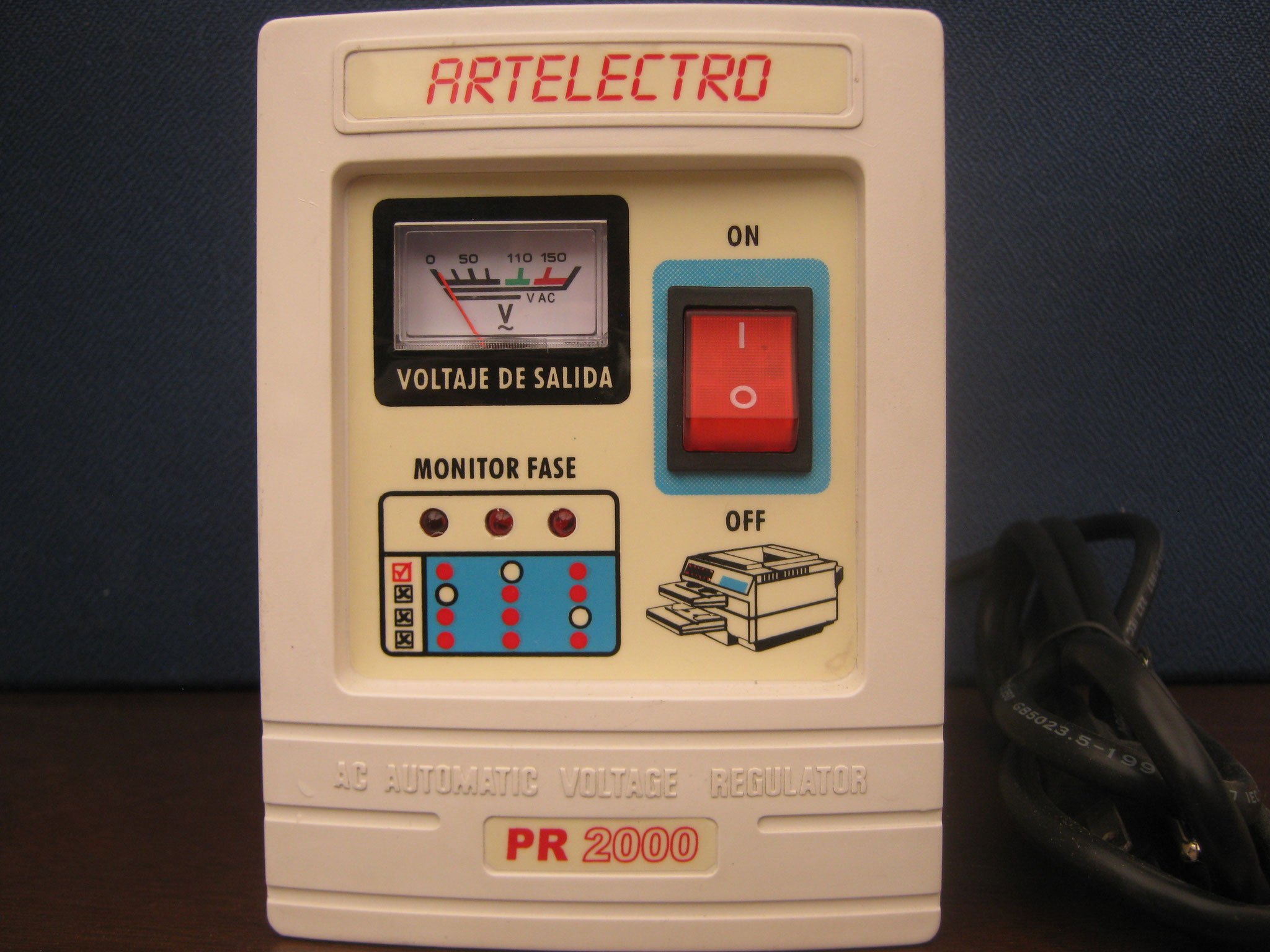 Estabilizador de 2000 va