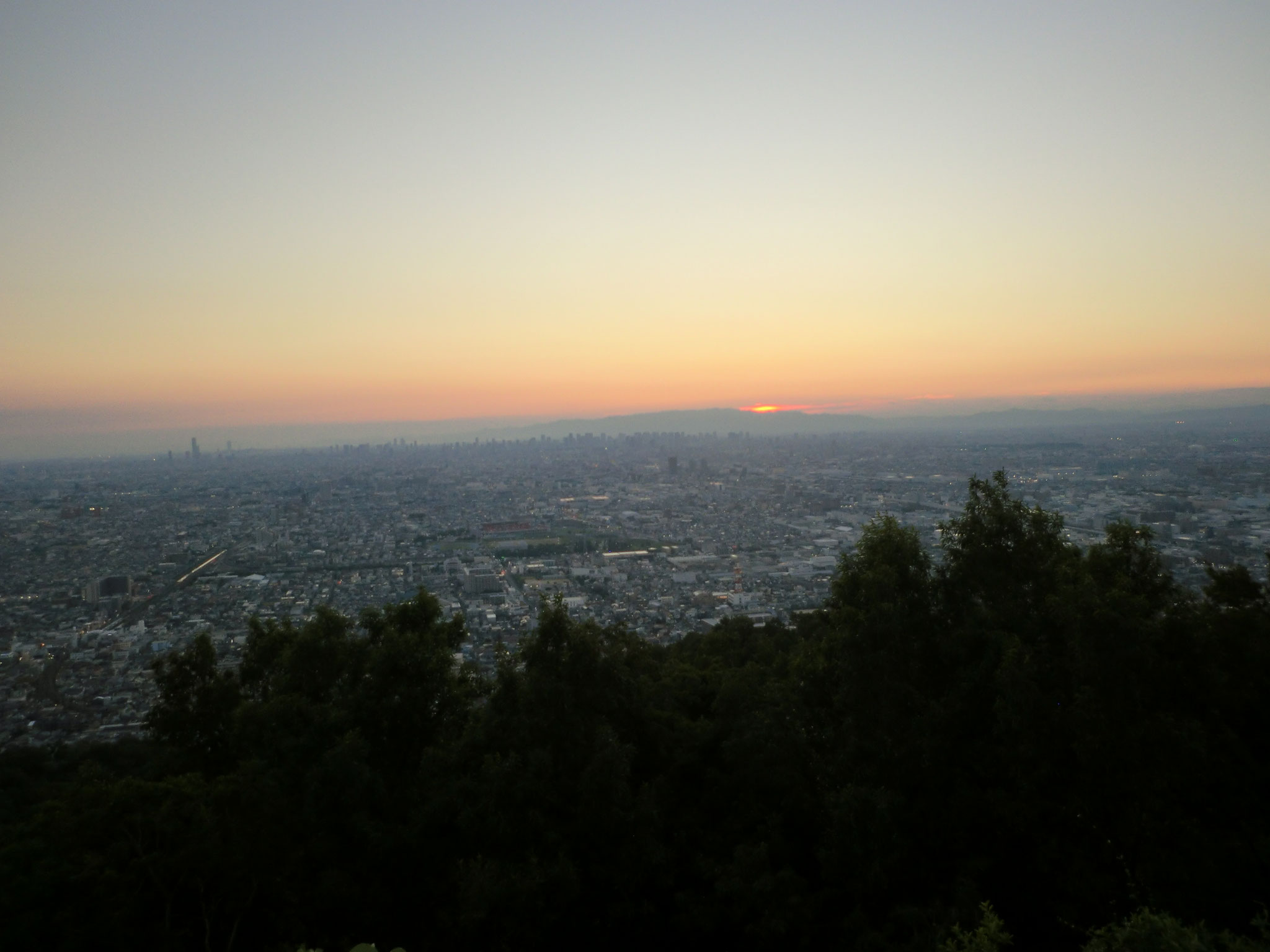 夕日が沈みました。