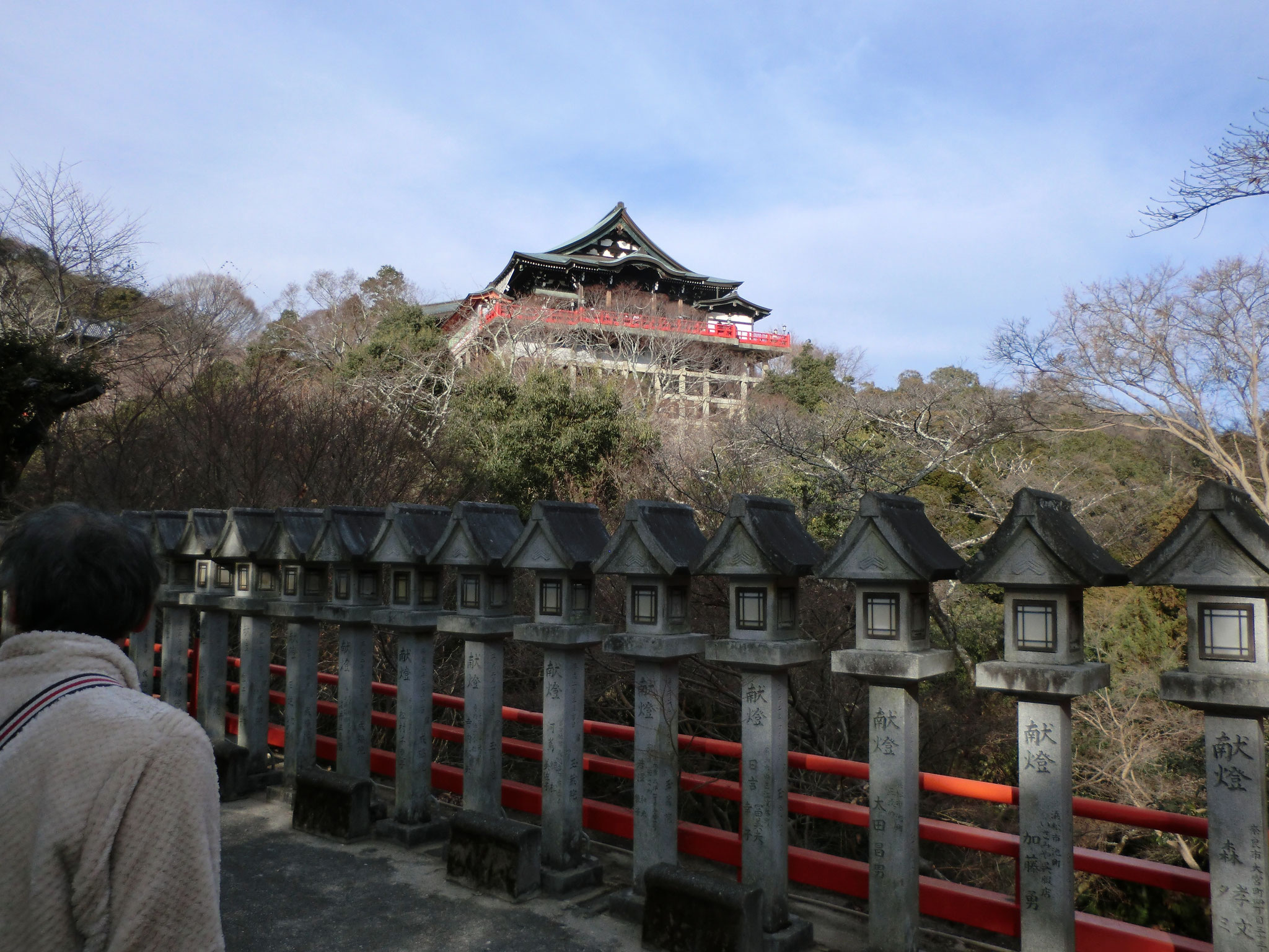 朝護孫子寺本堂遠景