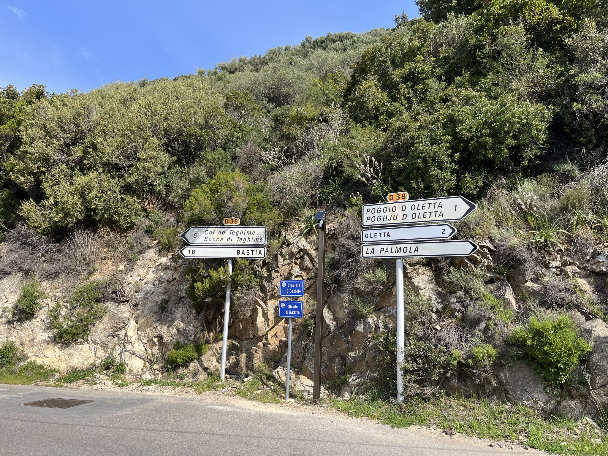 Hier wäre die Abzweigung nach Bastia, die wir überübermorgen nehmen werden.