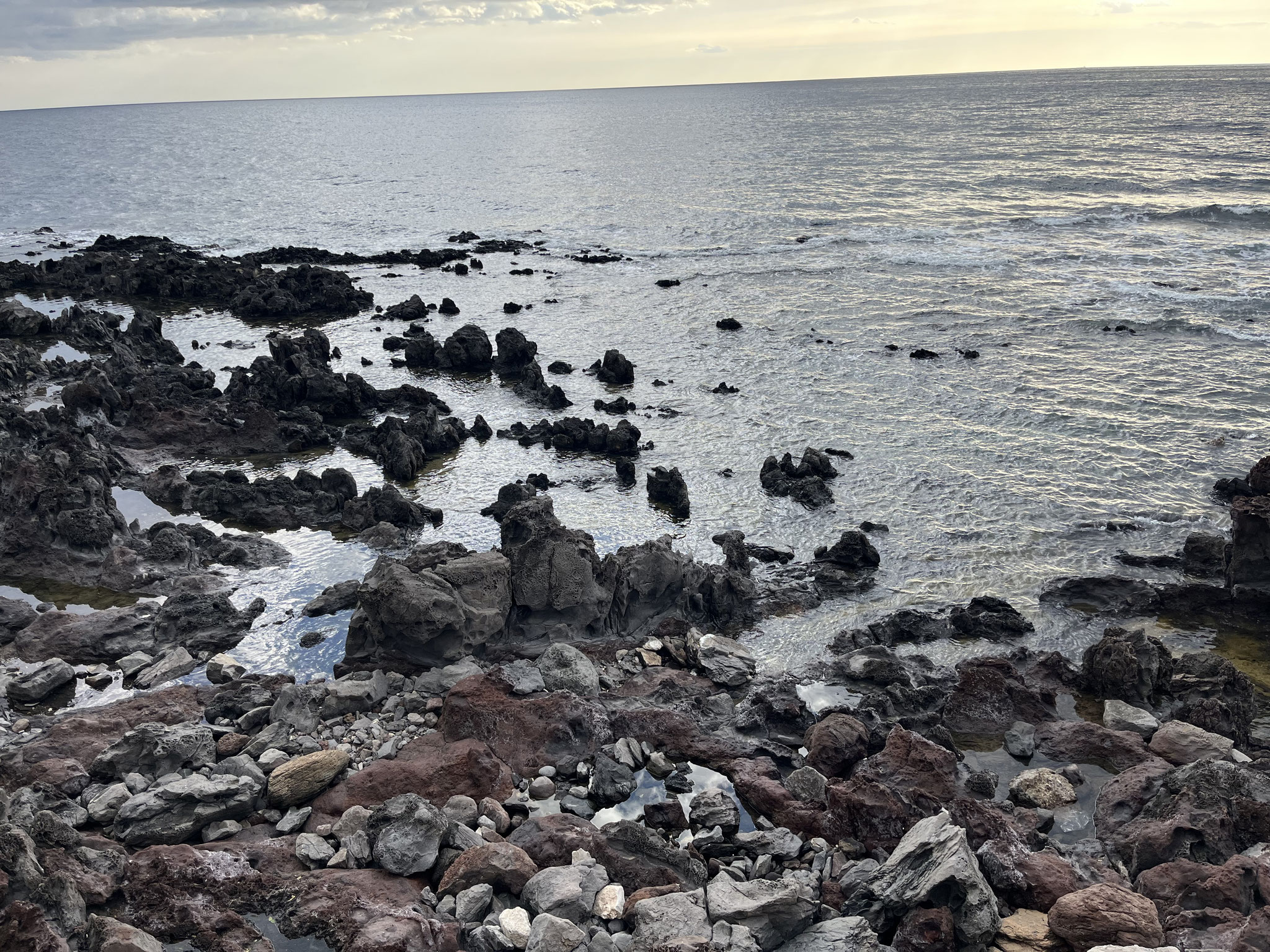 … mit ihren Lava- und Vulkansteinen …