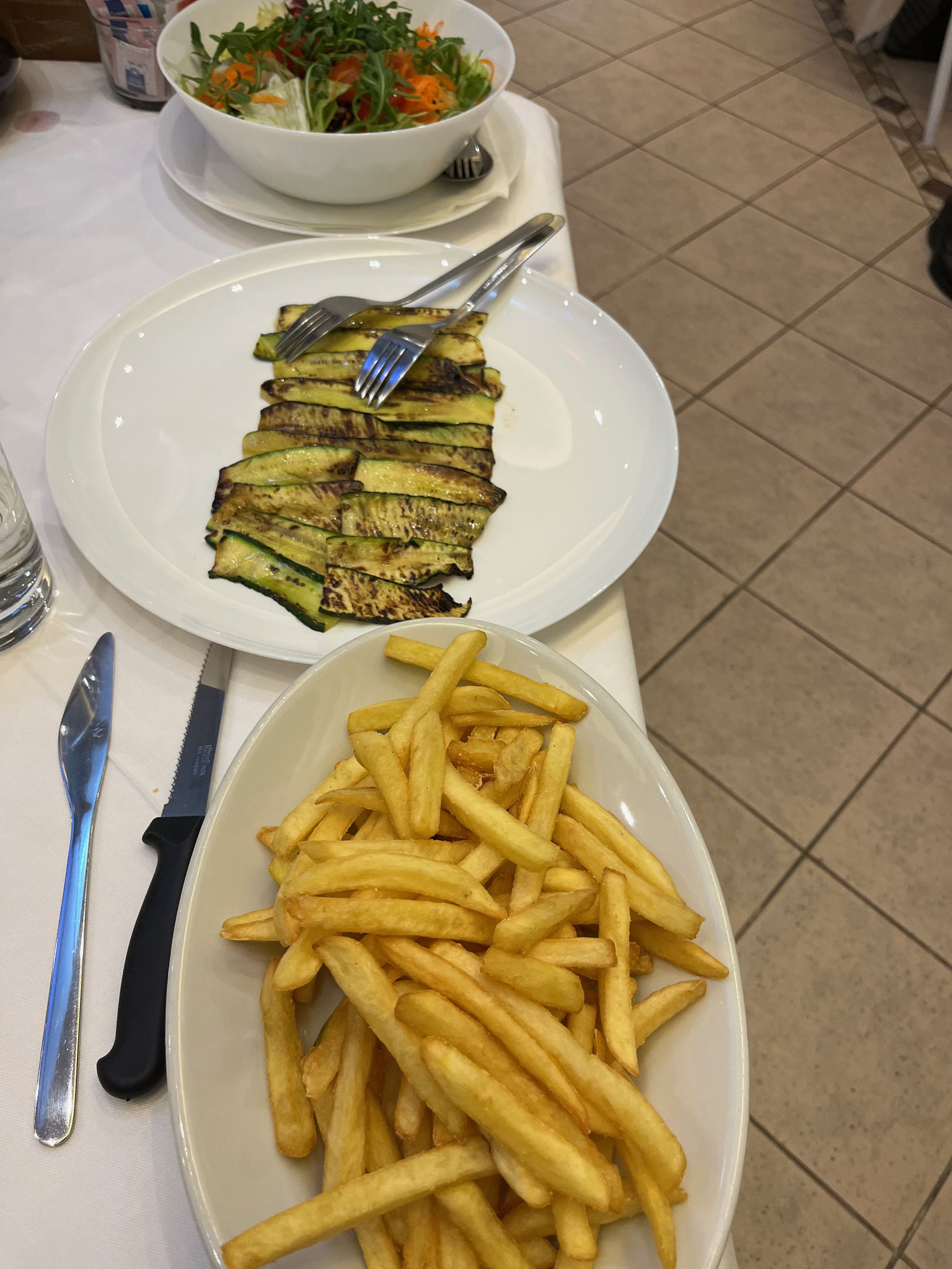 Wir essen sehr fein und ...