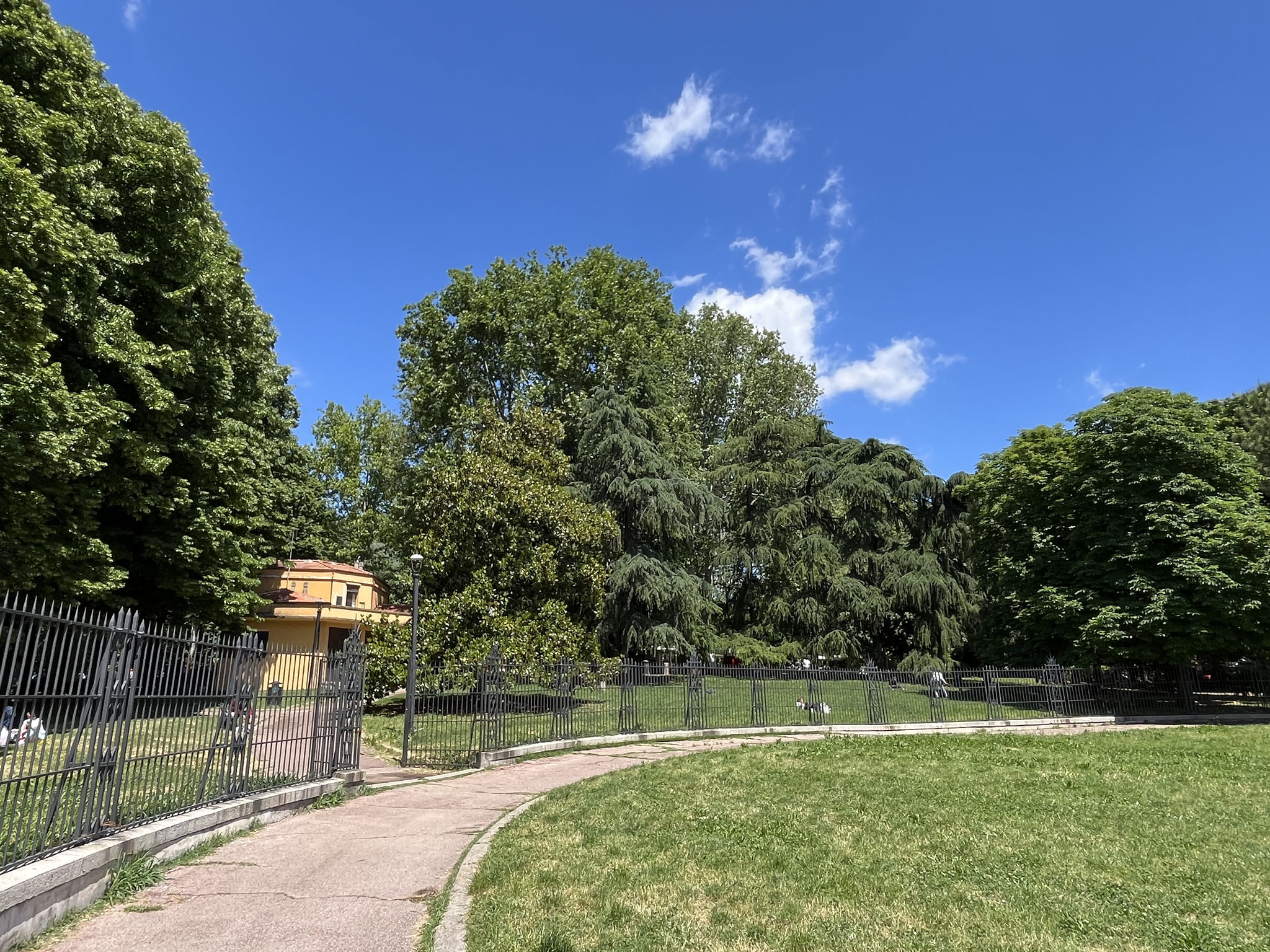 ... und ein grosser Park mit viel Schatten auch nicht.