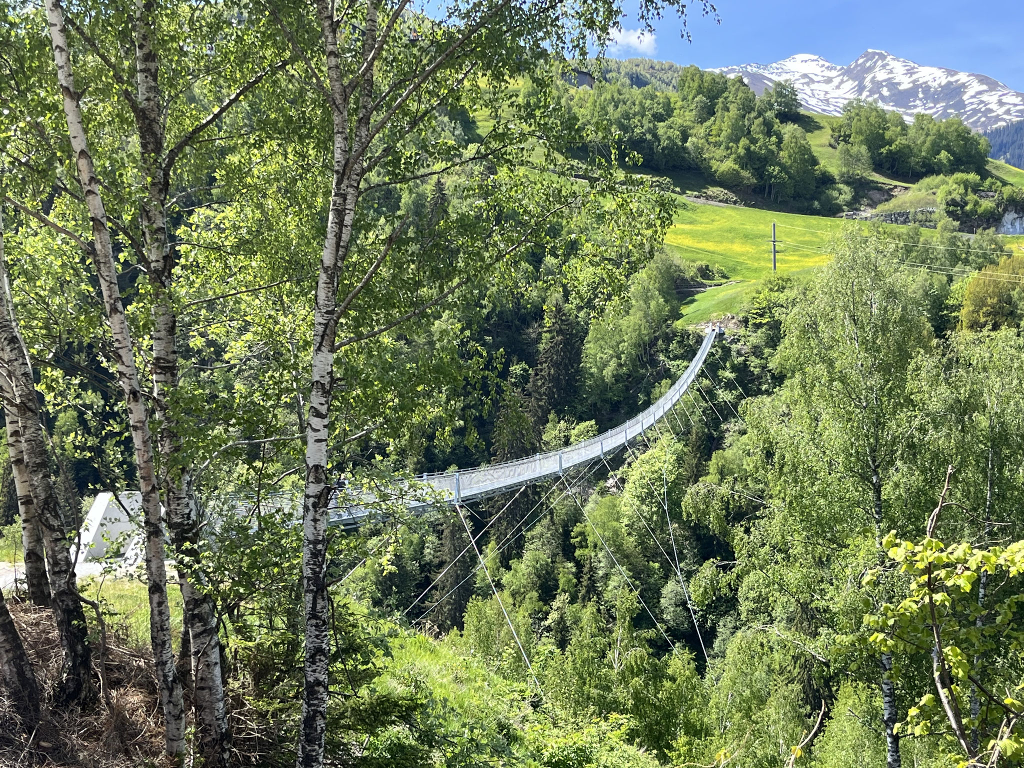 … bevor es über die neue Hängebrücke „La Pendenta“ geht.