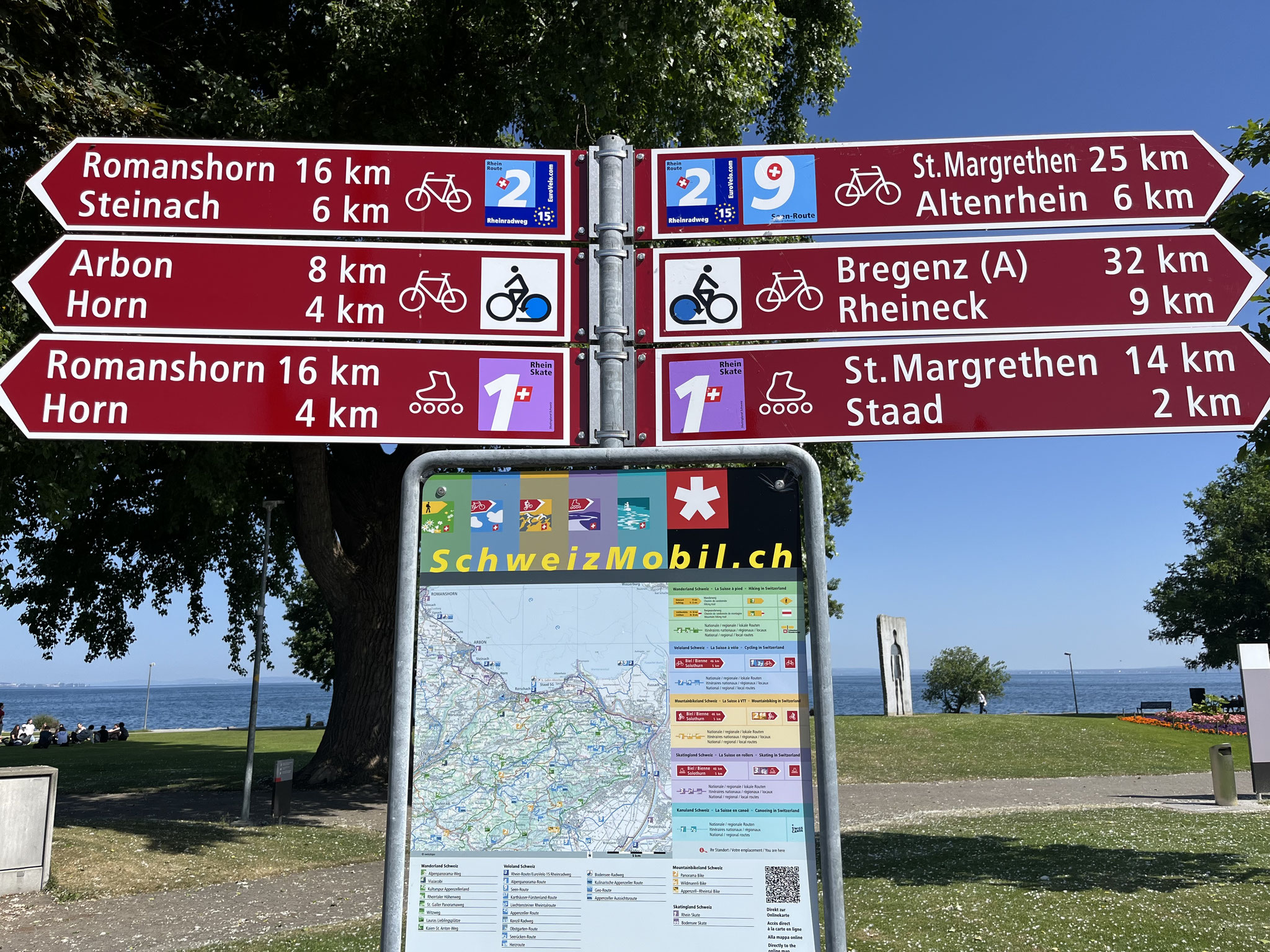 … und fahren am Seeufer nach bis Romanshorn, wo wir unseren Lunch essen.