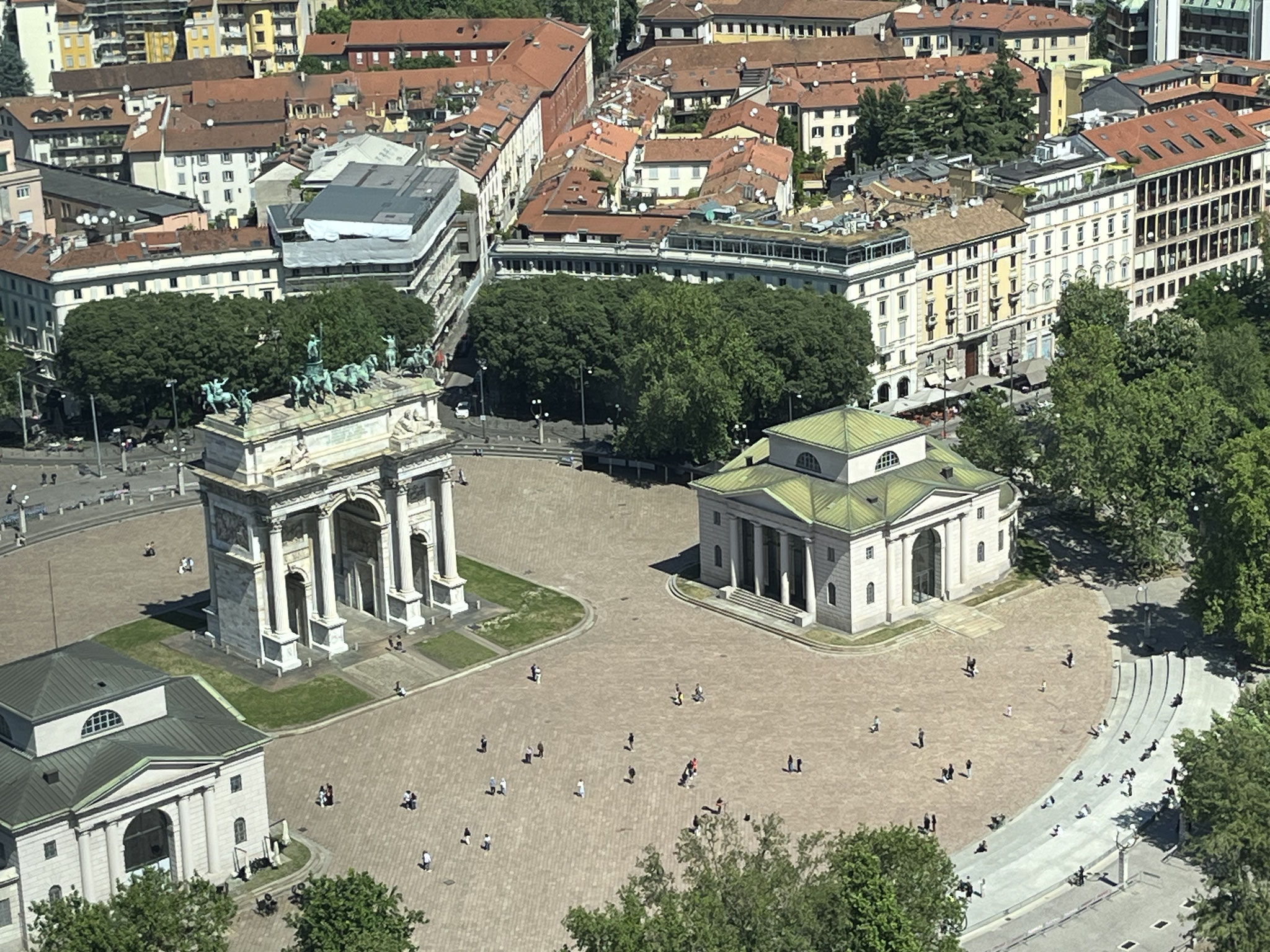 … die „Porta Sempione“ mit dem Friedensbogen, …