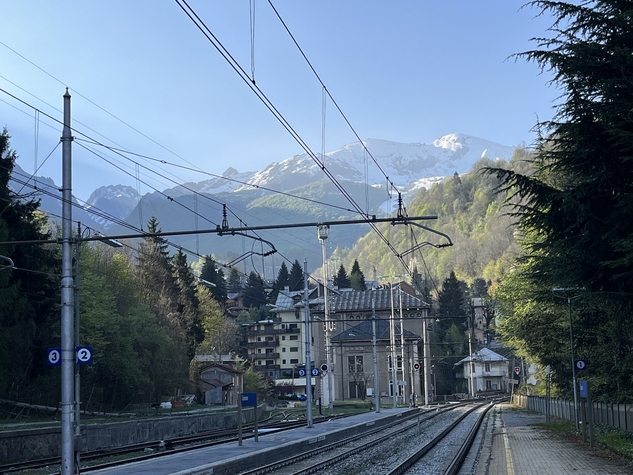 In Limone Piemonte steigen wir aus und …