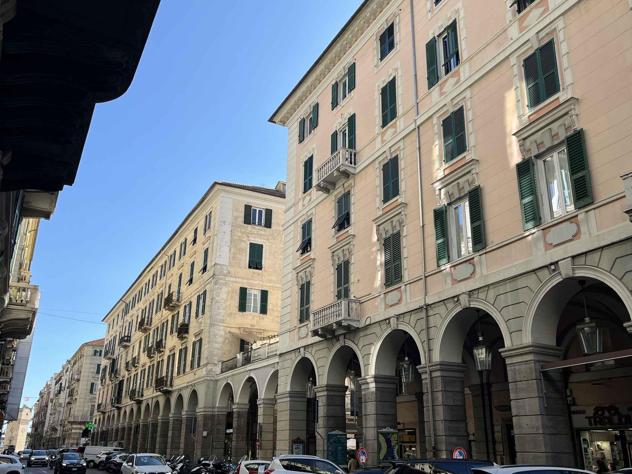 Wie in vielen italienischen Städten treffen wir auch hier viele Galerien an.