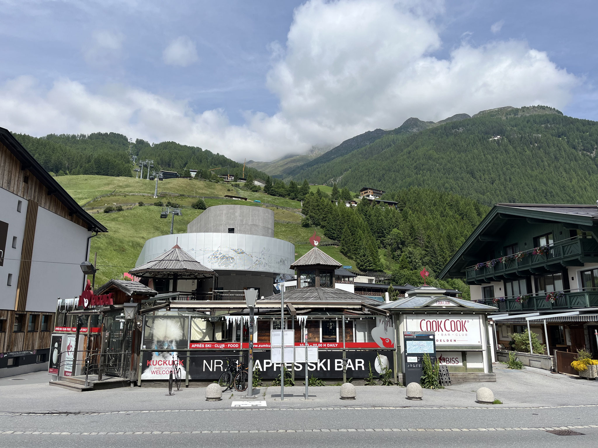 Die eine grosse Bergbahn heisst Giggijochbahn, ...