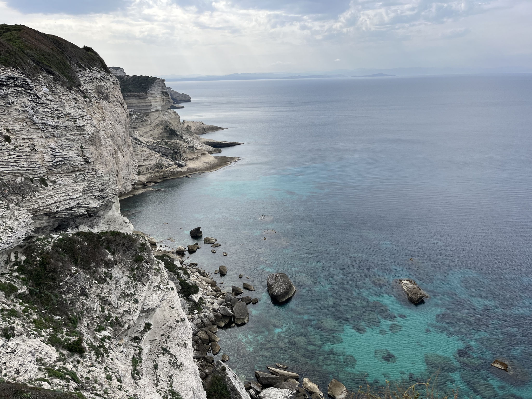 …blauschimmernden Meer.