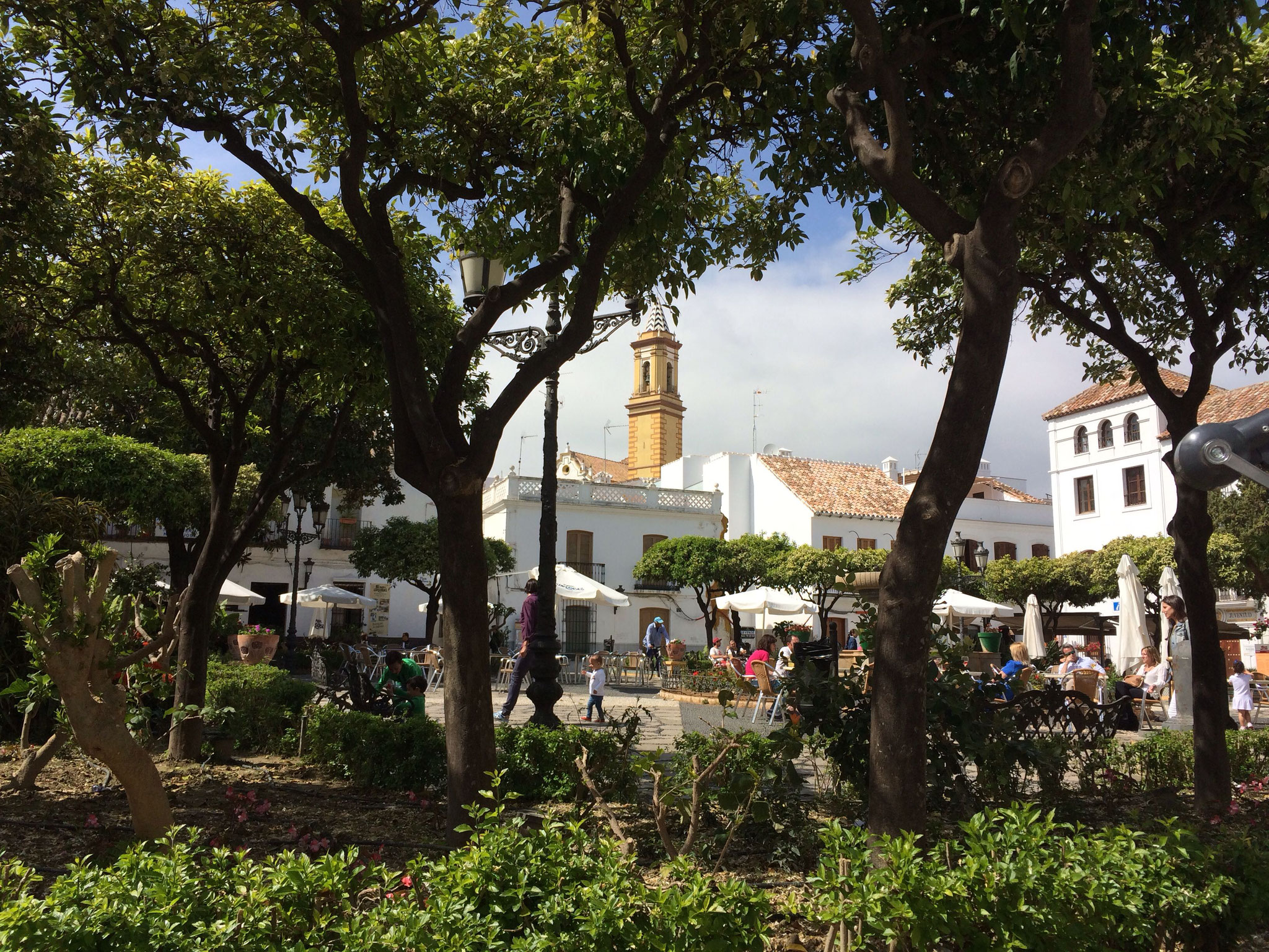Plaza del Flores mit Restaurants und Cafés