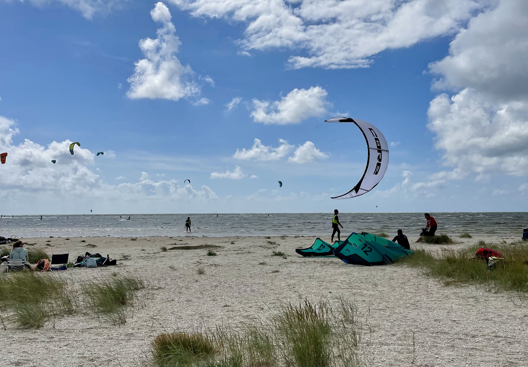 Kitesurfing