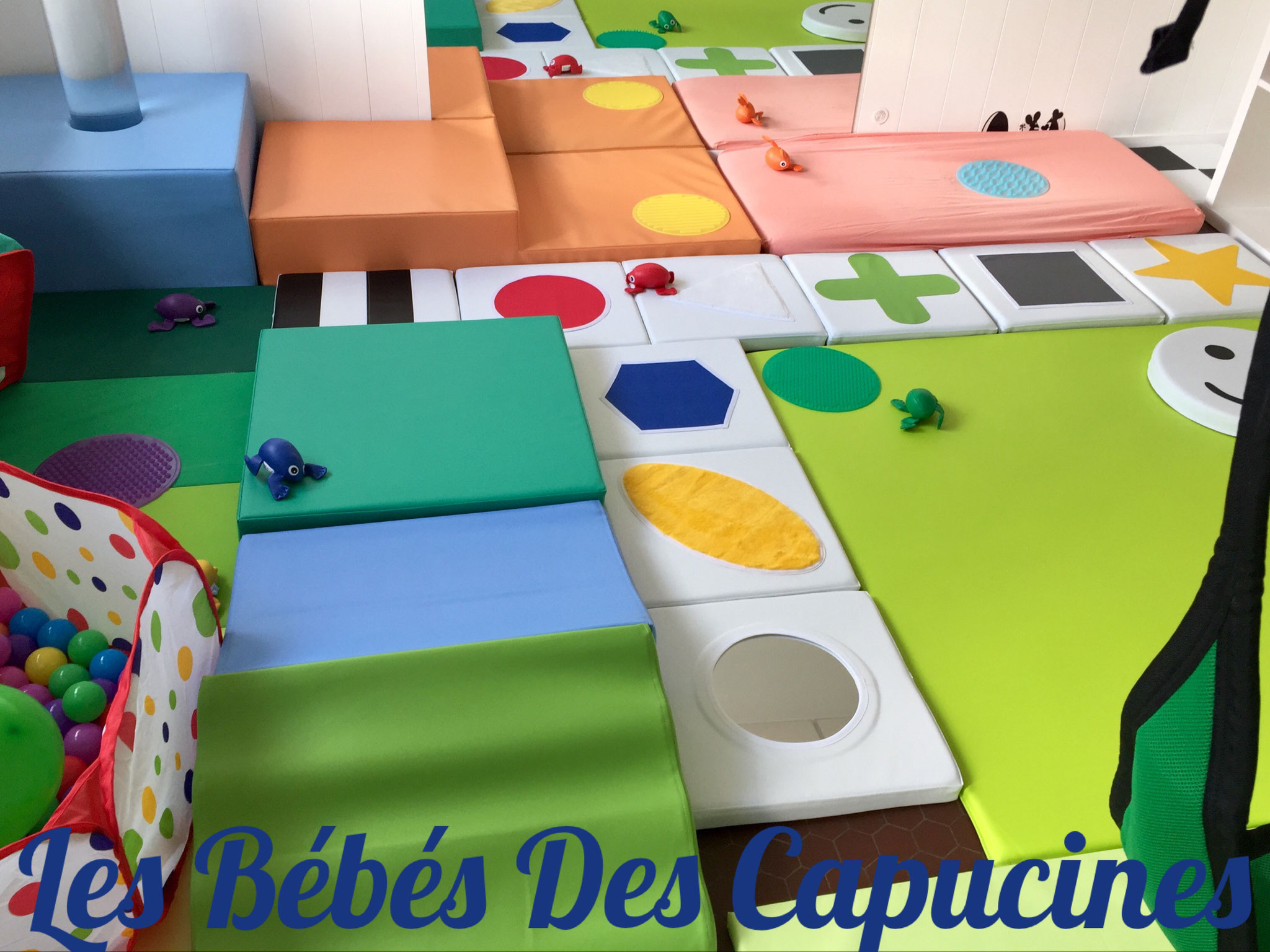 Jeux Et Motricite Libre Site De Lesbebes Descapucines