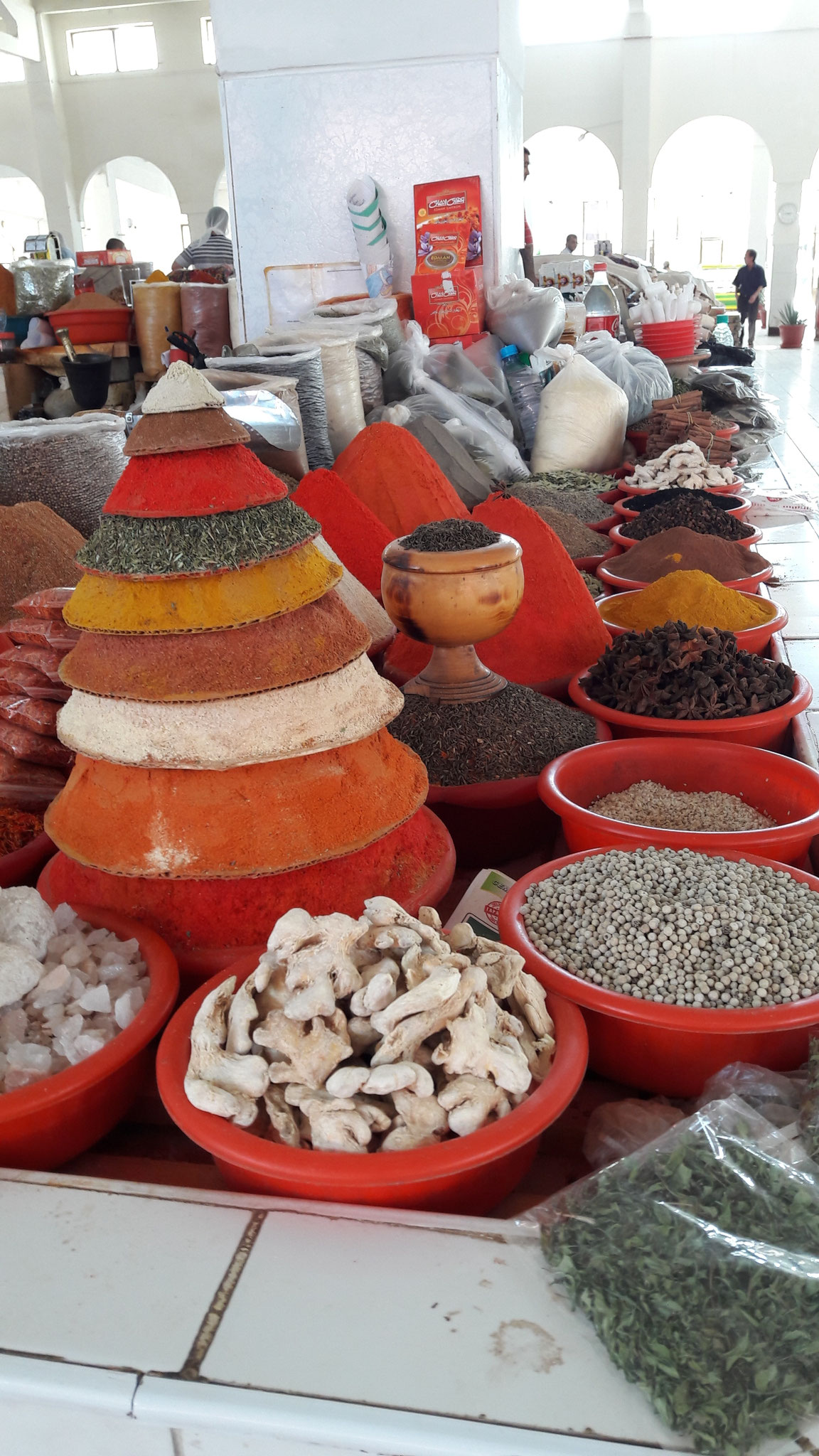 Wiedermal farbenfroher Bazar