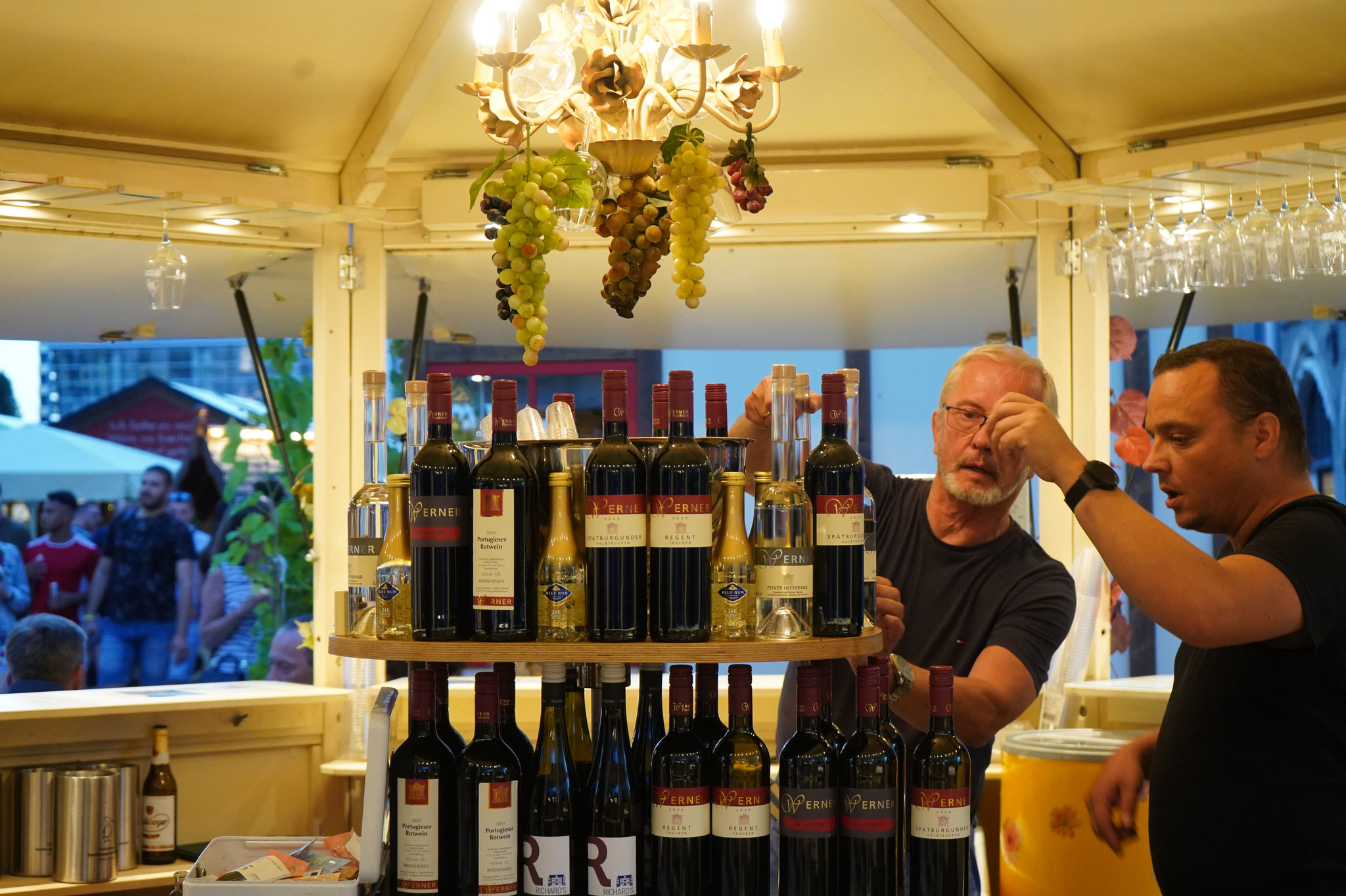 Chemnitzer Weinfest Hier wird gefeiert, getrunken & gelacht