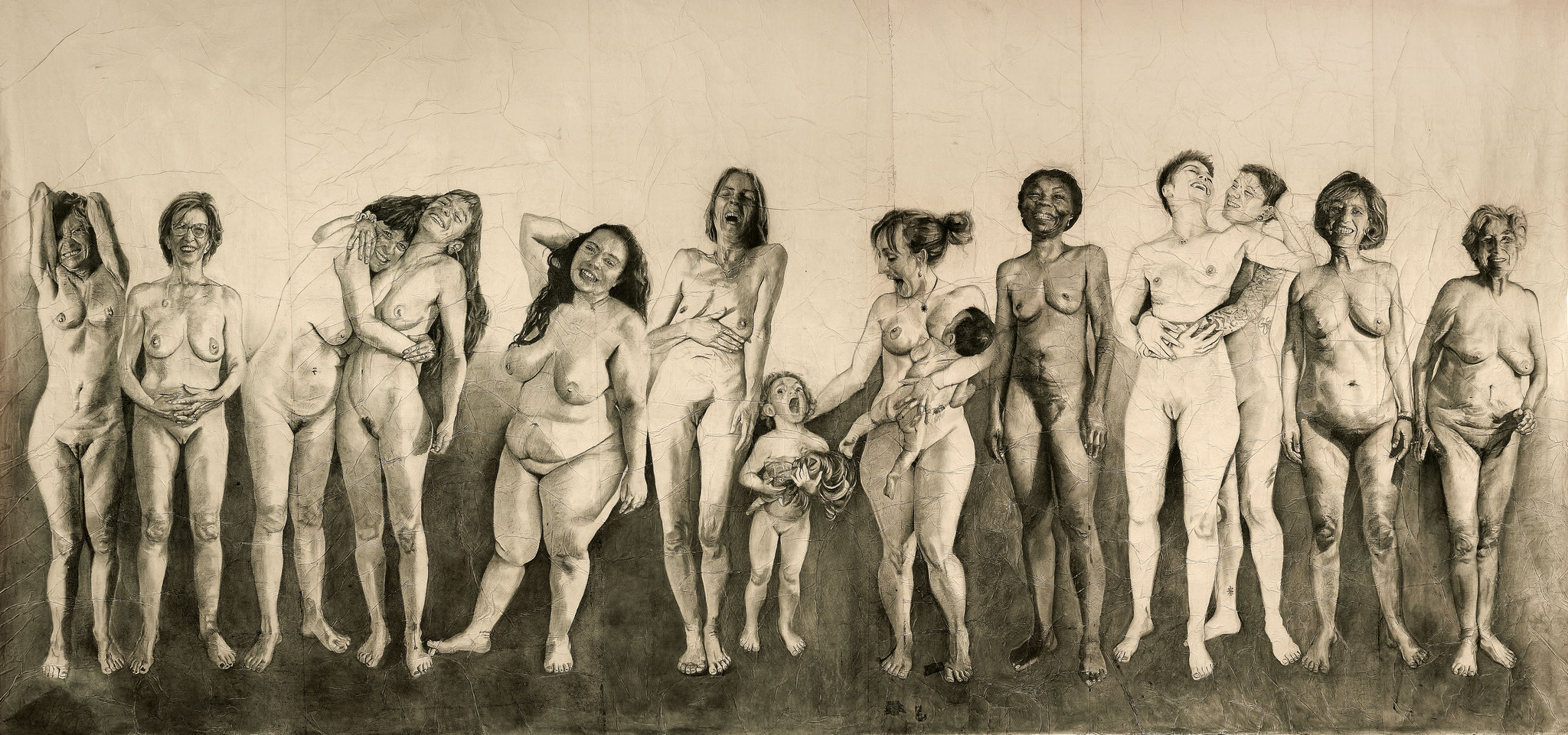 "Les femmes qui rient (2)" - fusain sur papier marouflé sur toile - 530x250cm