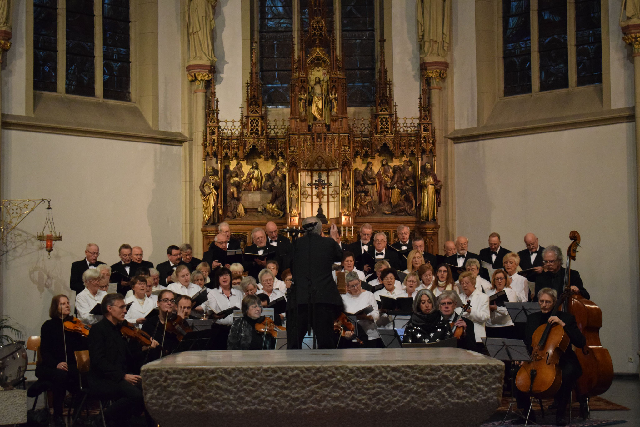Chor und Orchester - Foto Damir Elezi - Hertener Allgemeine