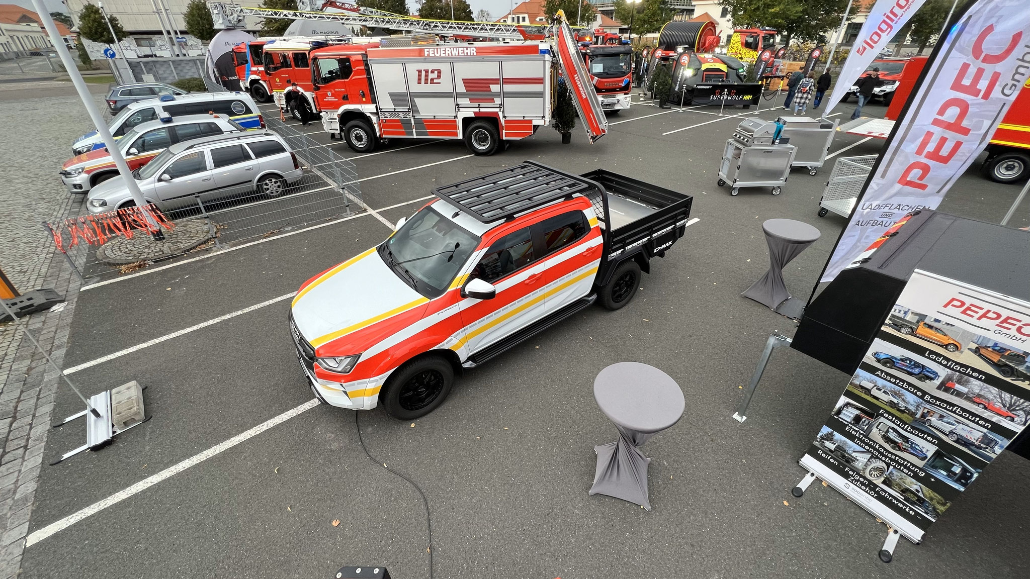 Pickupumbau Isuzu D-MAX für den Rettungsdienst mit PEPEC Ladefläche und Pickup-Zubehör