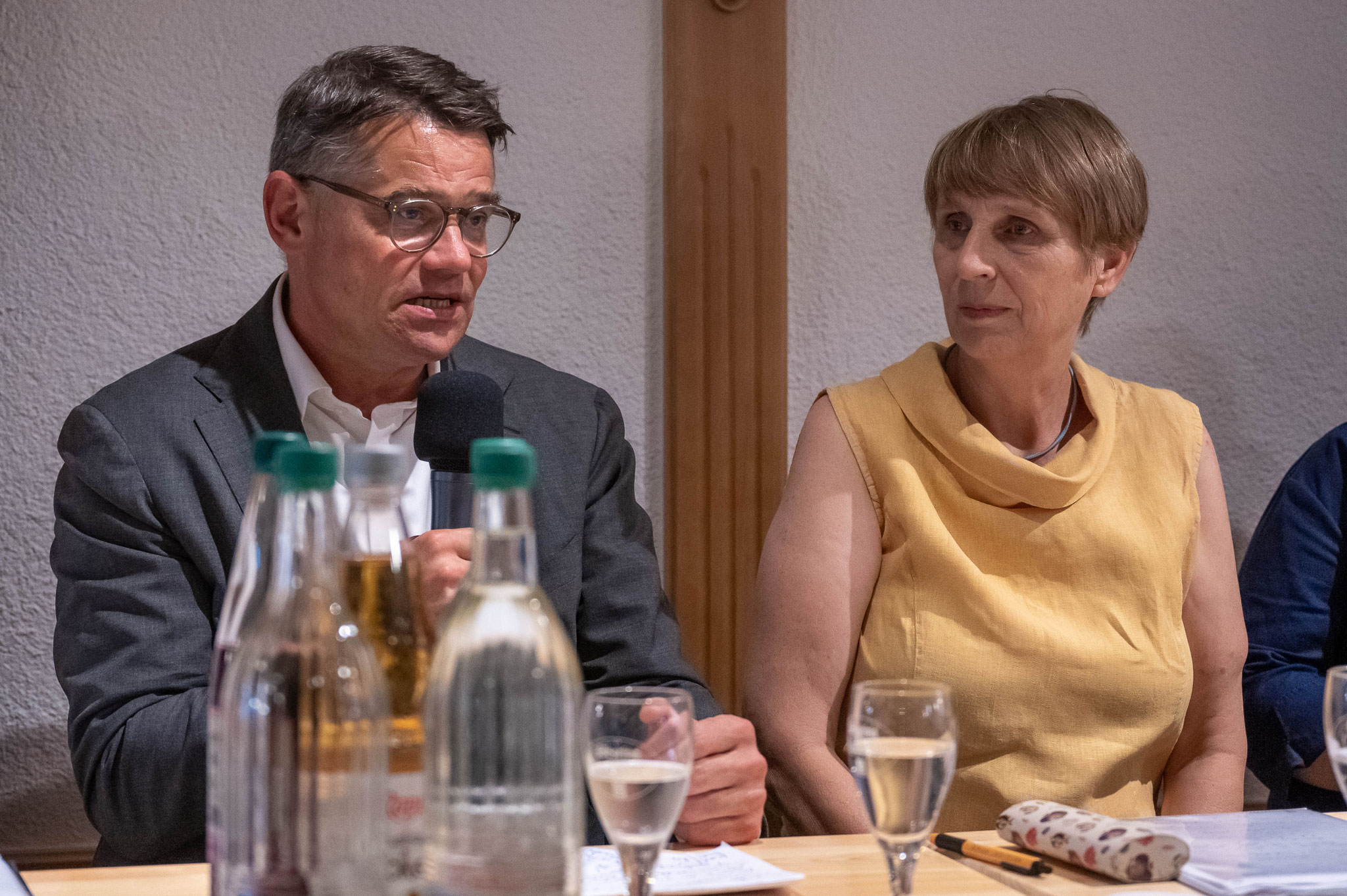 Talk im Gasthaus mit Ministerpräsident Boris Rhein; (c) Hessische Staatskanzlei