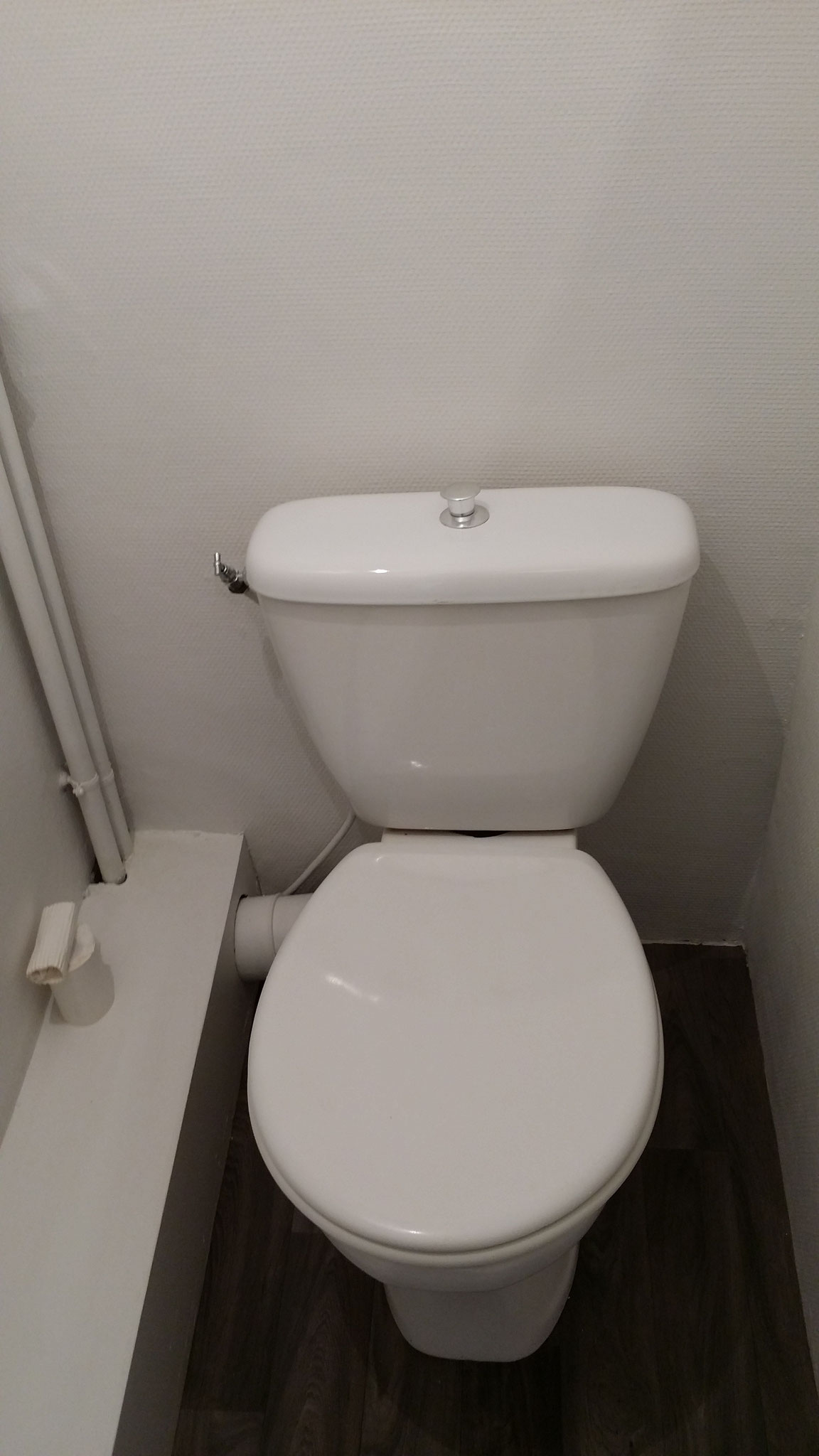 1er étage : Cabinet de toilettes indépendant