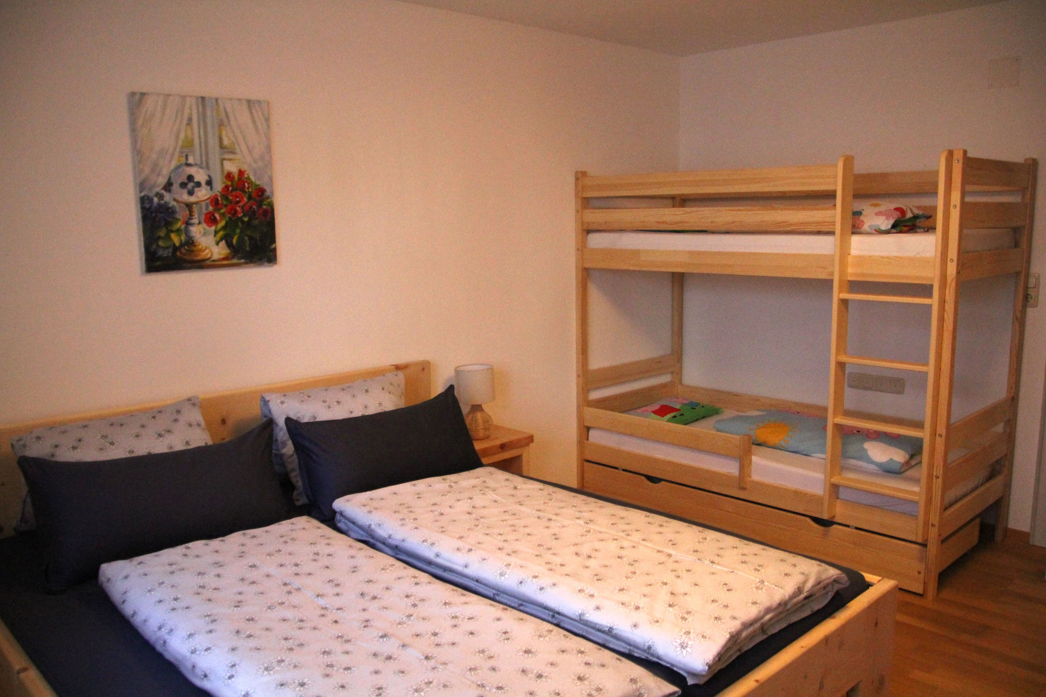 Ferienwohnung Susi Ehrwald - Doppelzimmer Willi mit Stockbett
