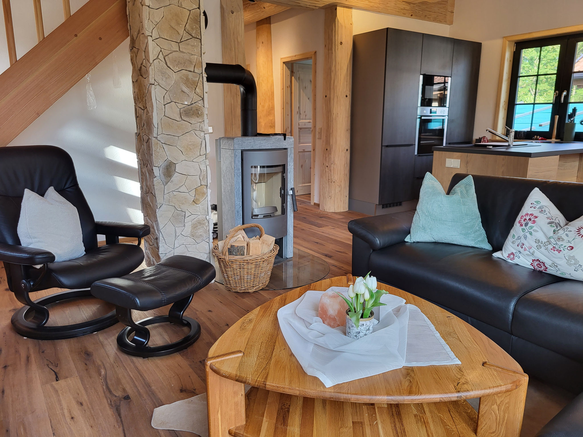 Blockhaus am Edersee mit Schwimmteich und Sauna