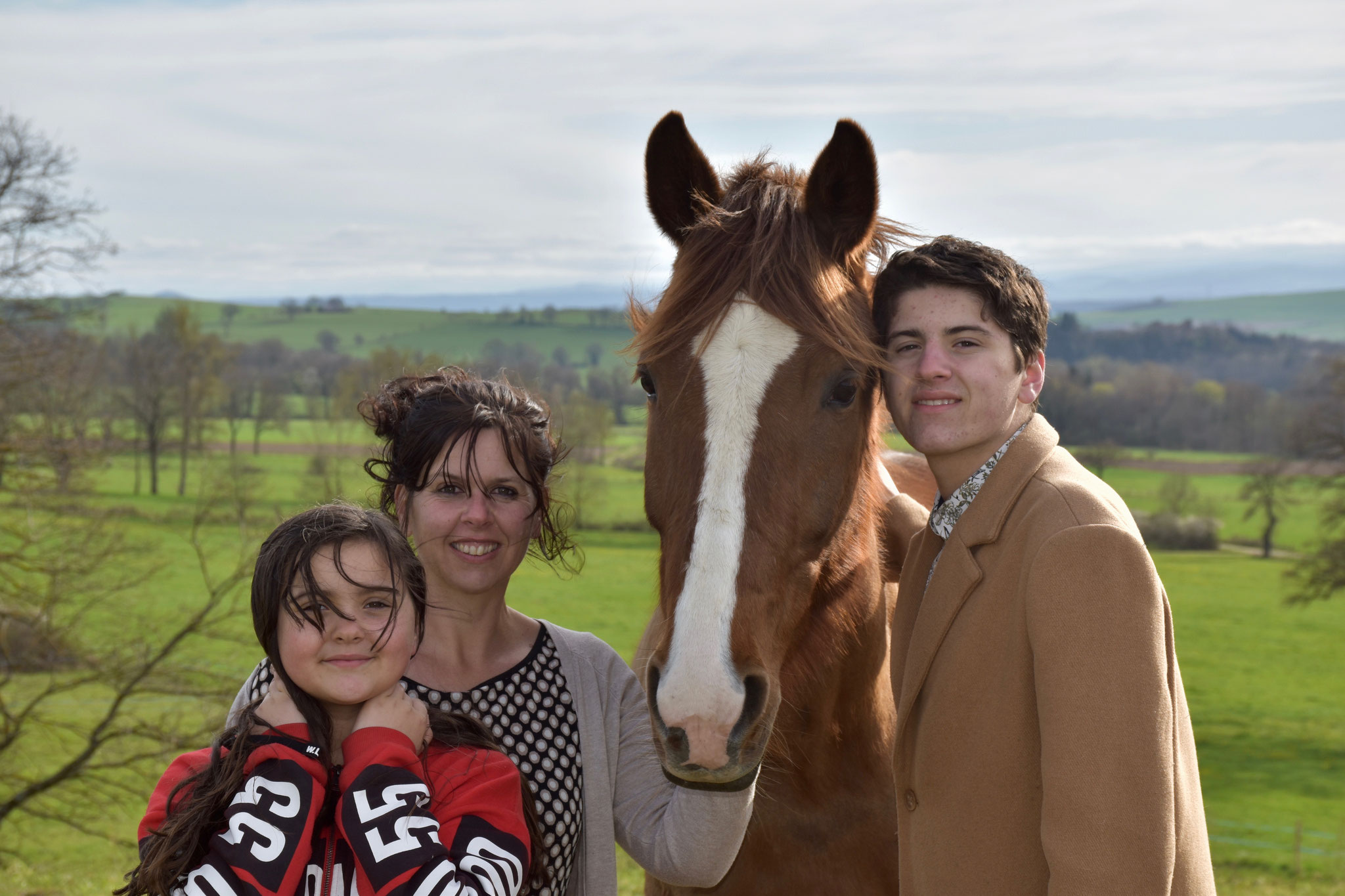 Falco de Bussy adopté par Aline, Coline et Dorian en avril 