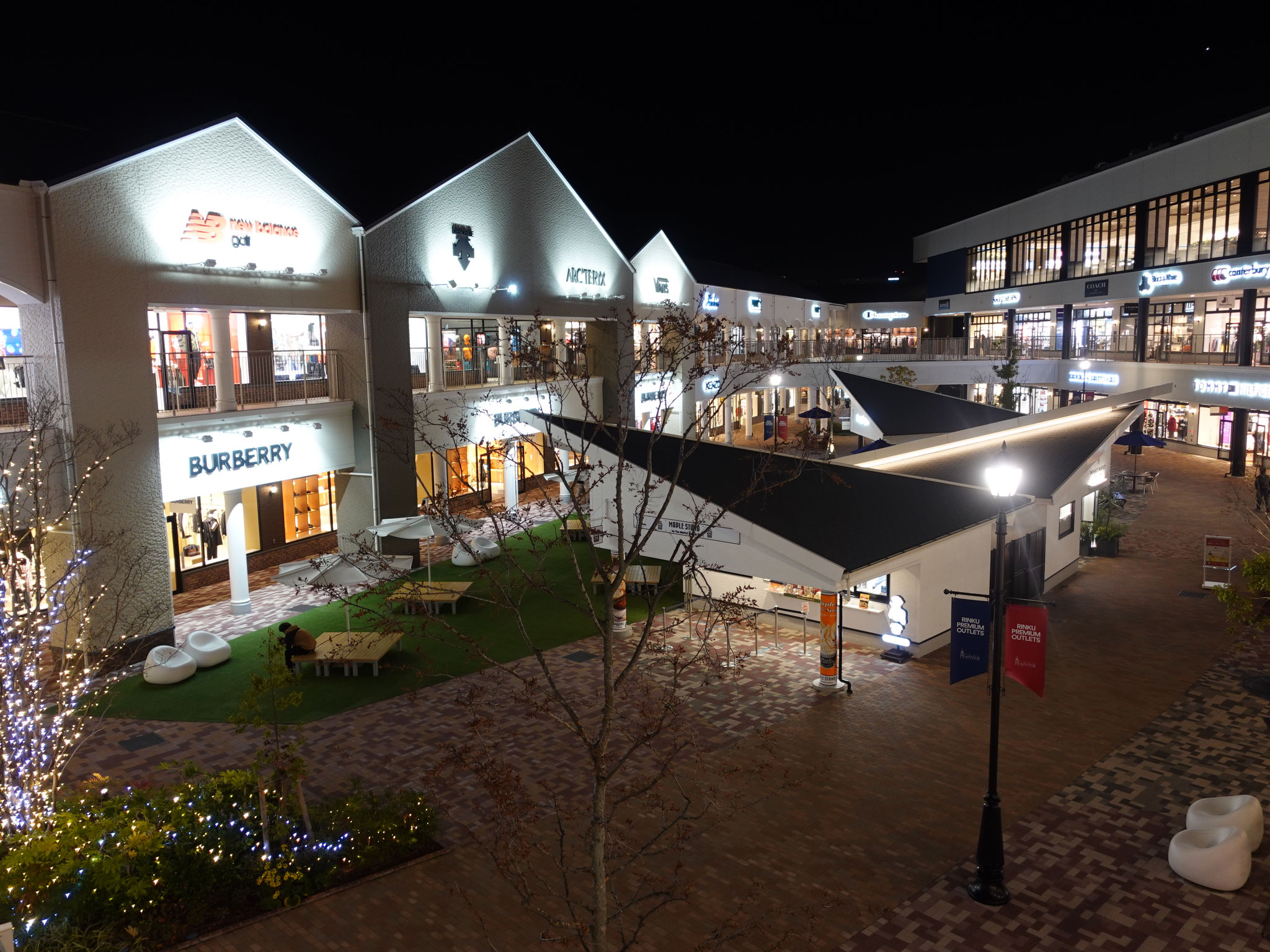 臨空名品折扣購物中心（Rinku Premium Outlets）