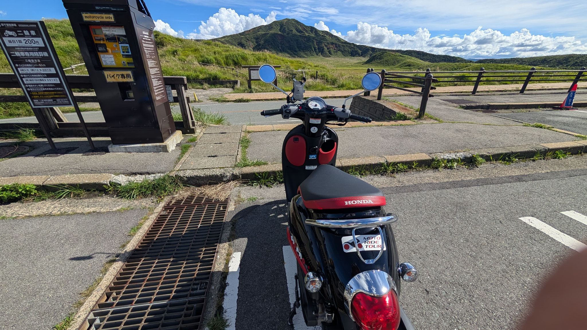 バイク駐車場