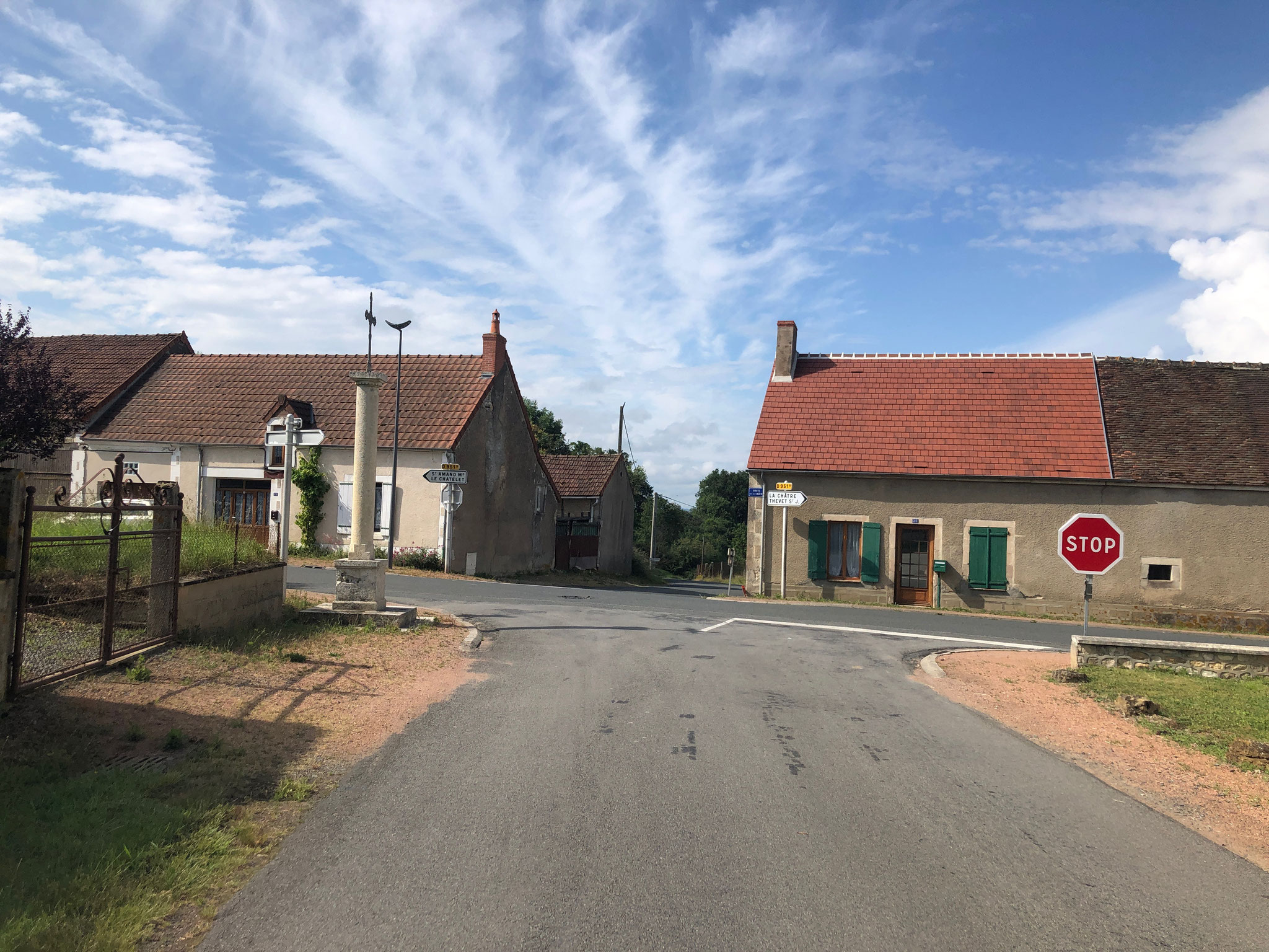 carrefour route de La Châtre/ route de St Christophe et route vers La Brande/la Robinerie