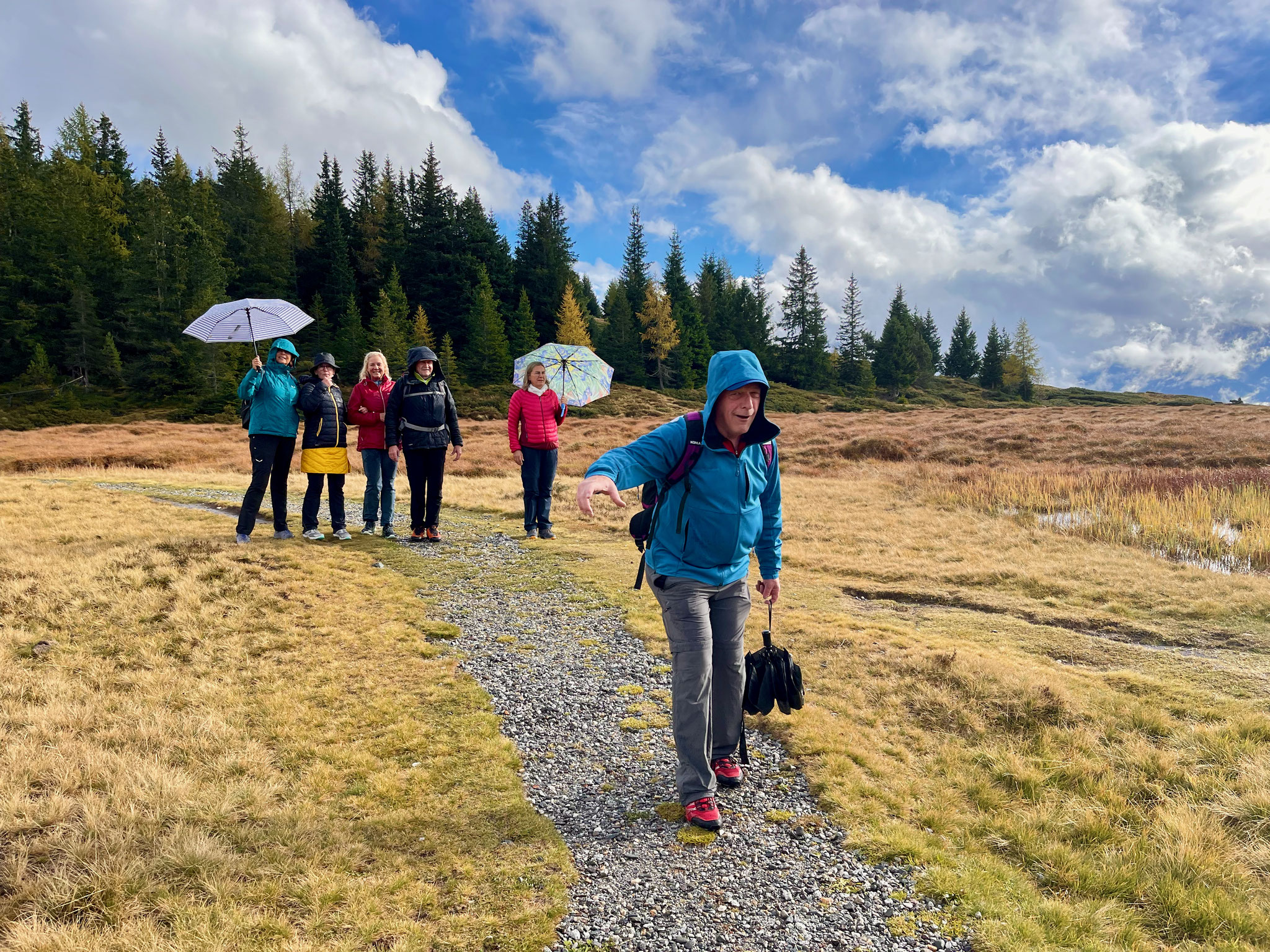 Wanderung bei Sonne und Regen