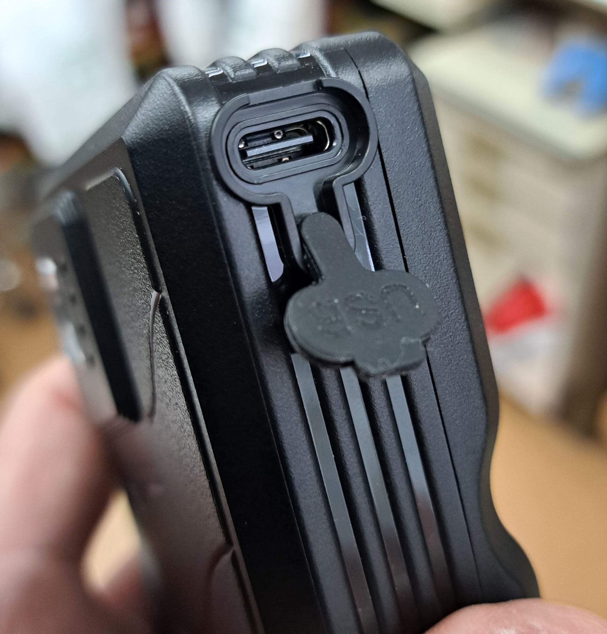 Type-C 搭載でスマホも充電可能