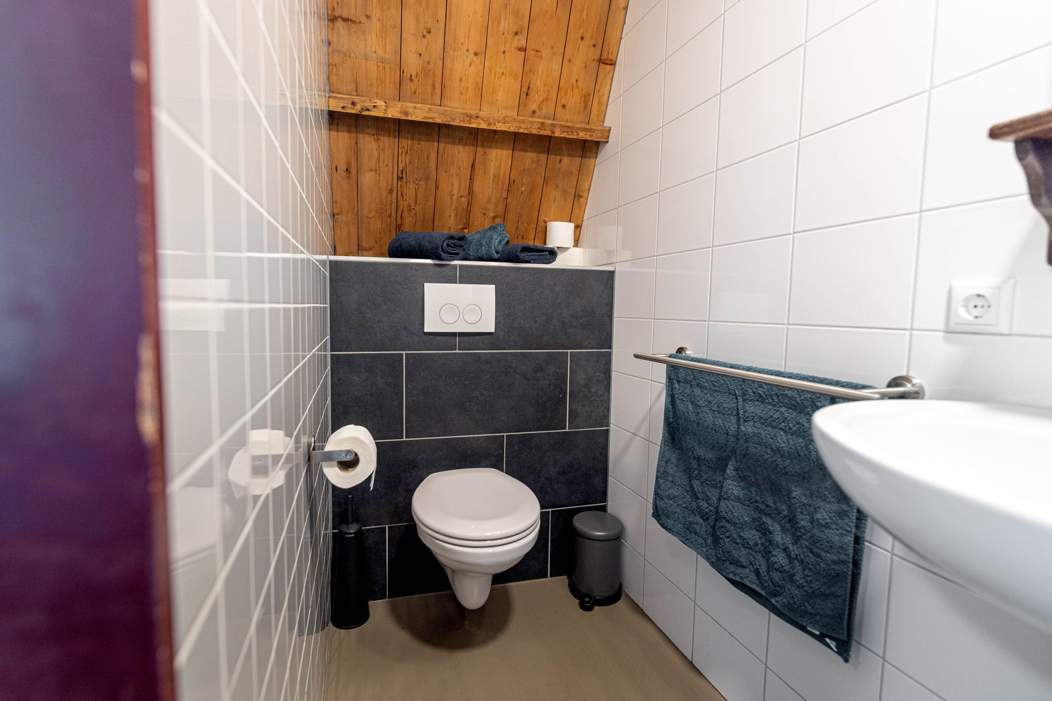 Ensuite badkamer bij Kamer 8 (eerste verdieping)